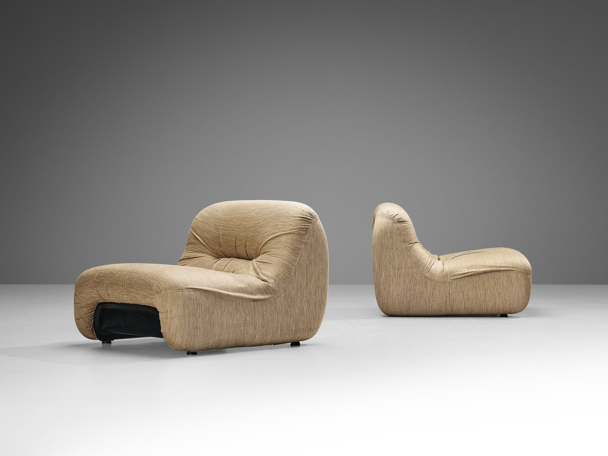 Diego Mattu for 1P Pair of 'Malù' Lounge Chairs in Beige Upholstery seating Morentz