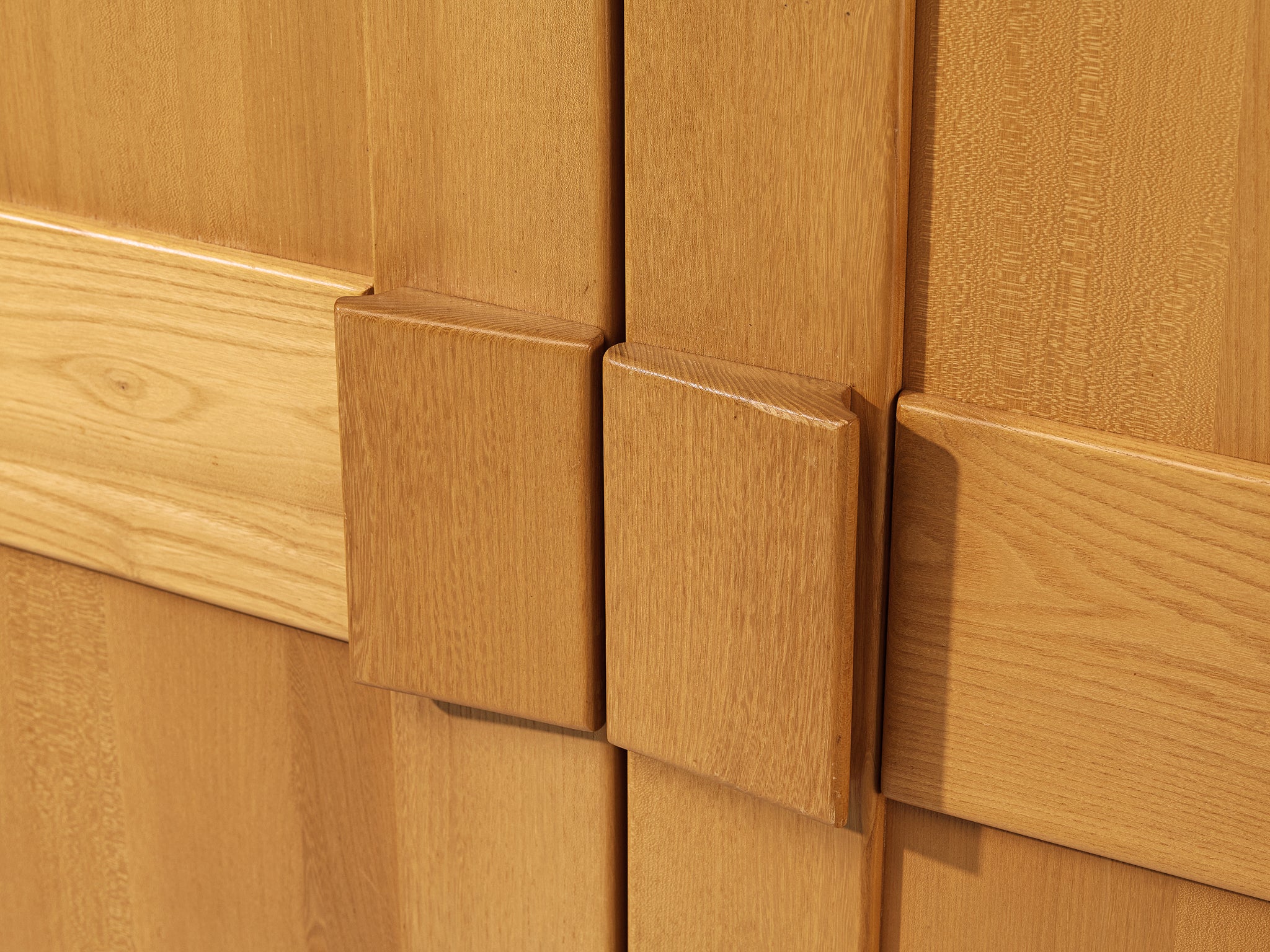 Maison Regain Grand Highboard or Wardrobe in Solid Elm Case pieces and storage cabinets Morentz