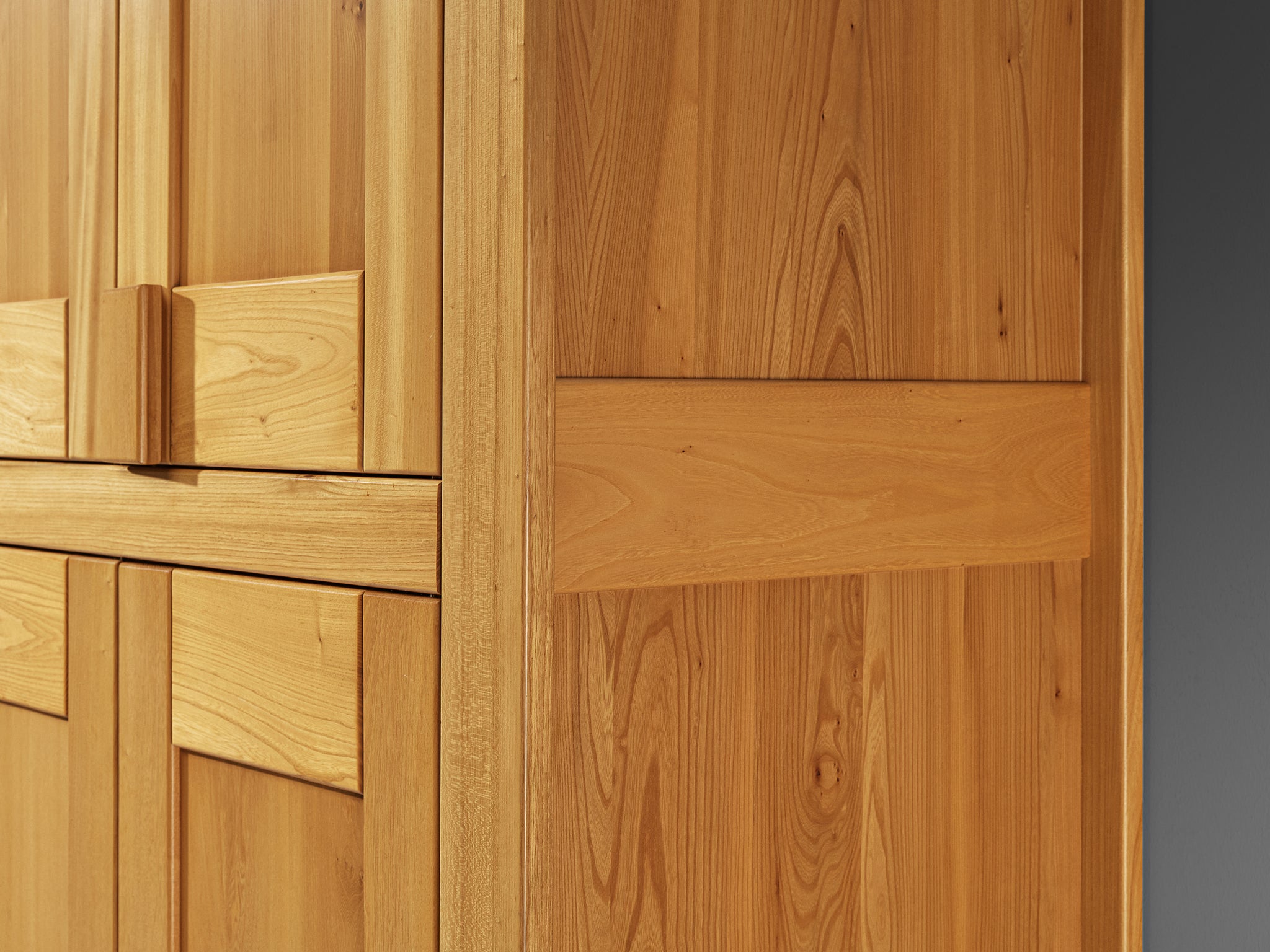 Maison Regain Grand Highboard or Wardrobe in Solid Elm Case pieces and storage cabinets Morentz