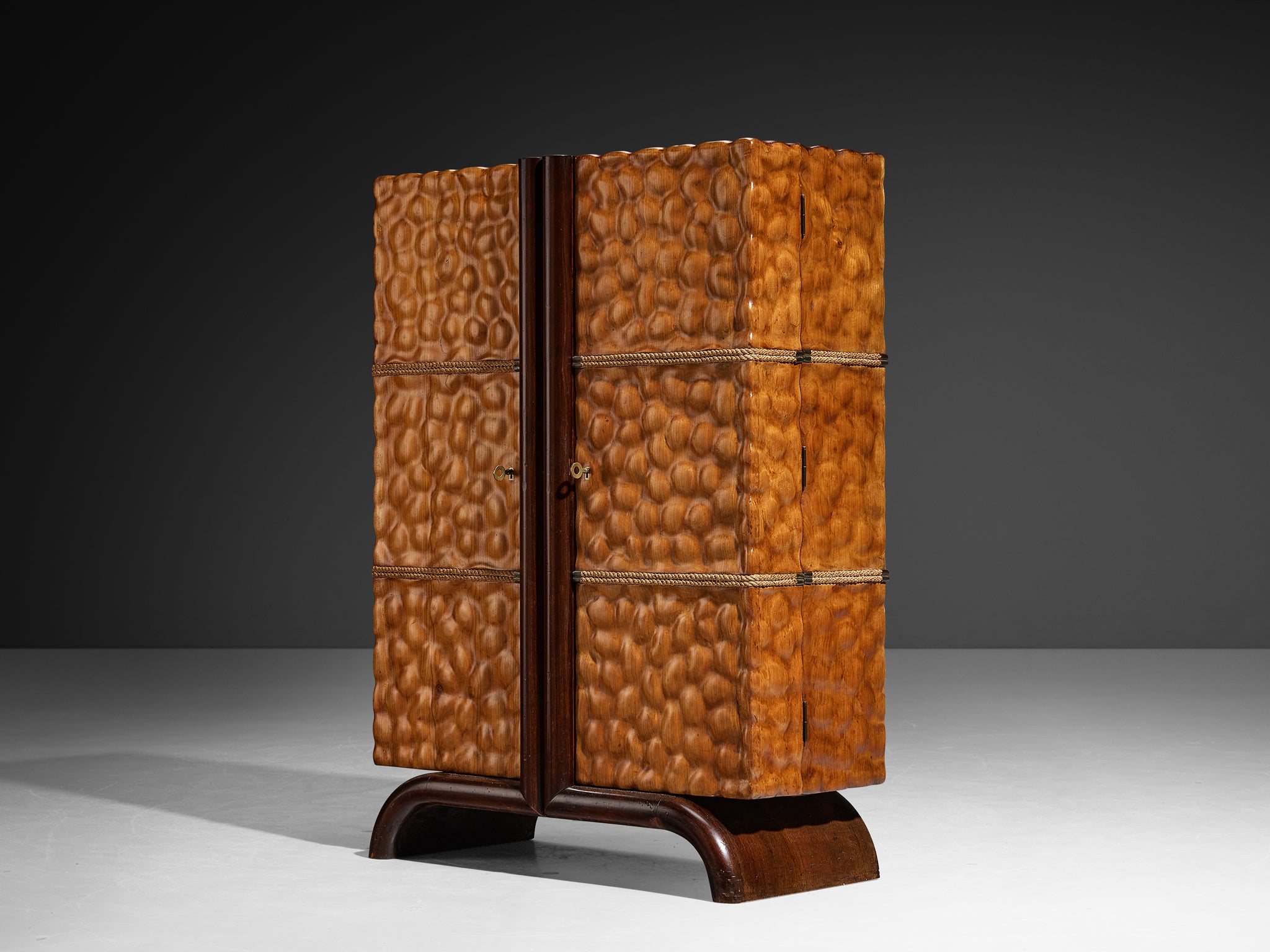 Aldo Tura Illuminated Bar Cabinet in Cherry Brass and Mirrored Glass Case pieces and storage cabinets Morentz