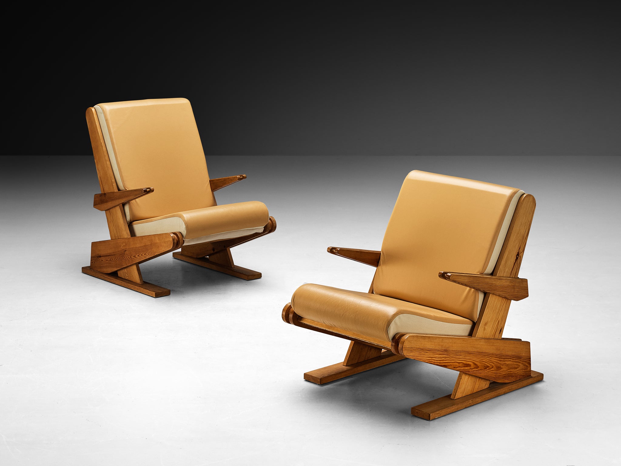 Brutalist Lounge Chair in Beige Camel Upholstery and Pine Seating Morentz