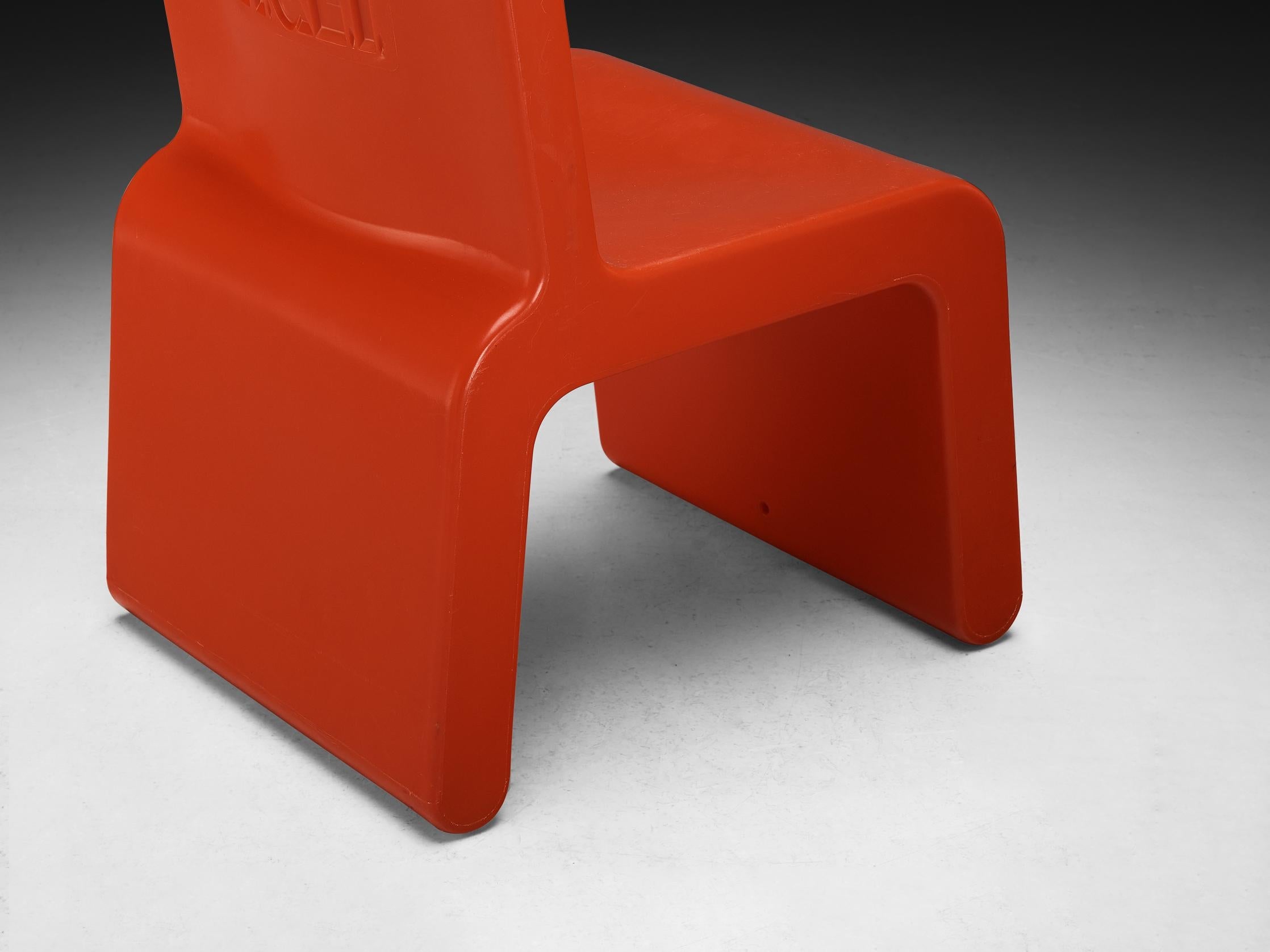 Marc Newson 'Kiss the Future' Chair in Red Molded Polypropylene seating Morentz