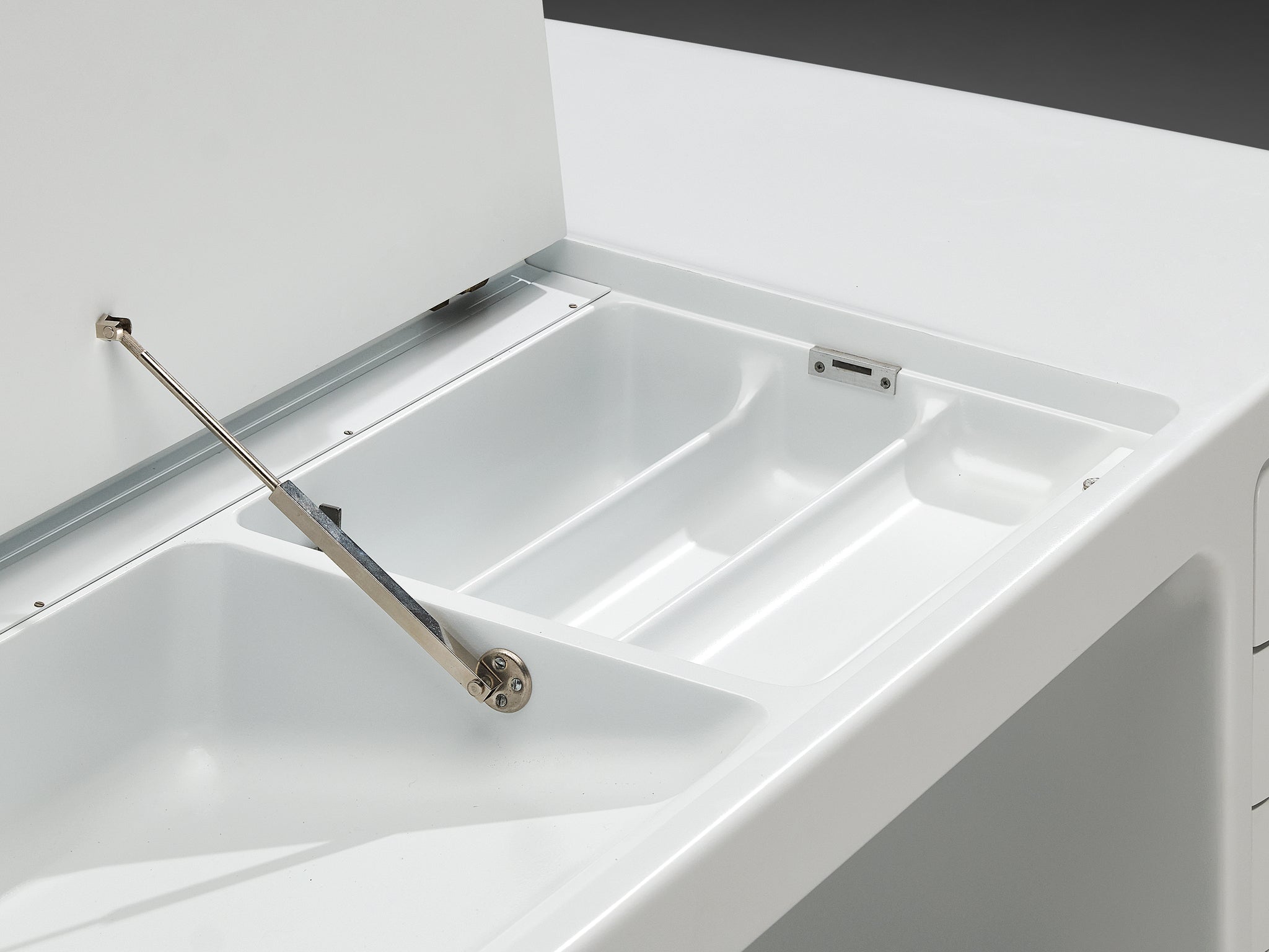 Ernest Igl for Wilhelm Werndl 'Directors' Writing Desk in White Polyurethane Tables Morentz