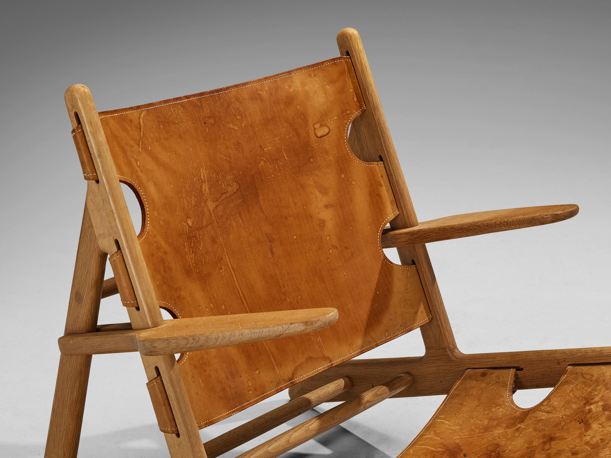 Børge Mogensen for Fredericia Hunting Chair in Oak and Leather Seating Morentz