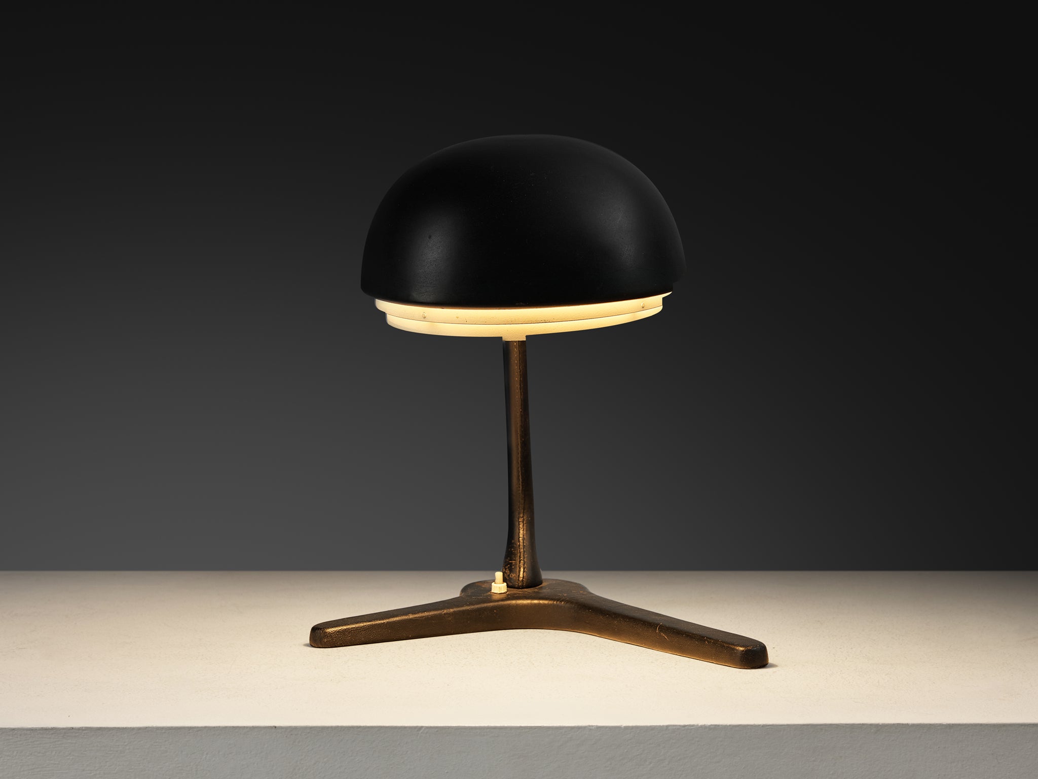 Alvar Aalto for Valaistustyö Ky ‘A704’ Table Lamp in Leather