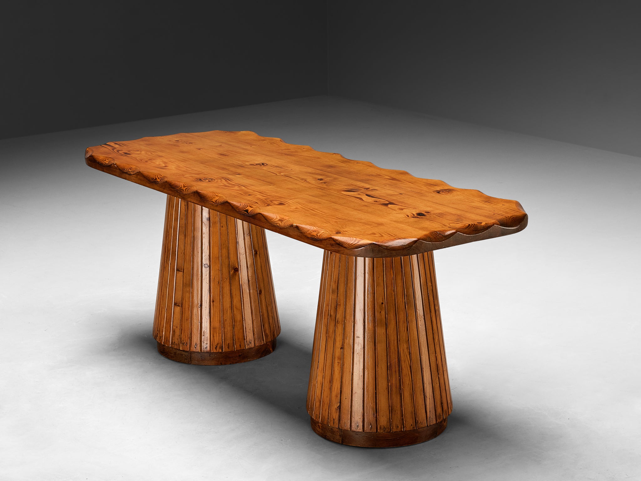 Italian Naturalistic Dining Table in Pine Tables Morentz