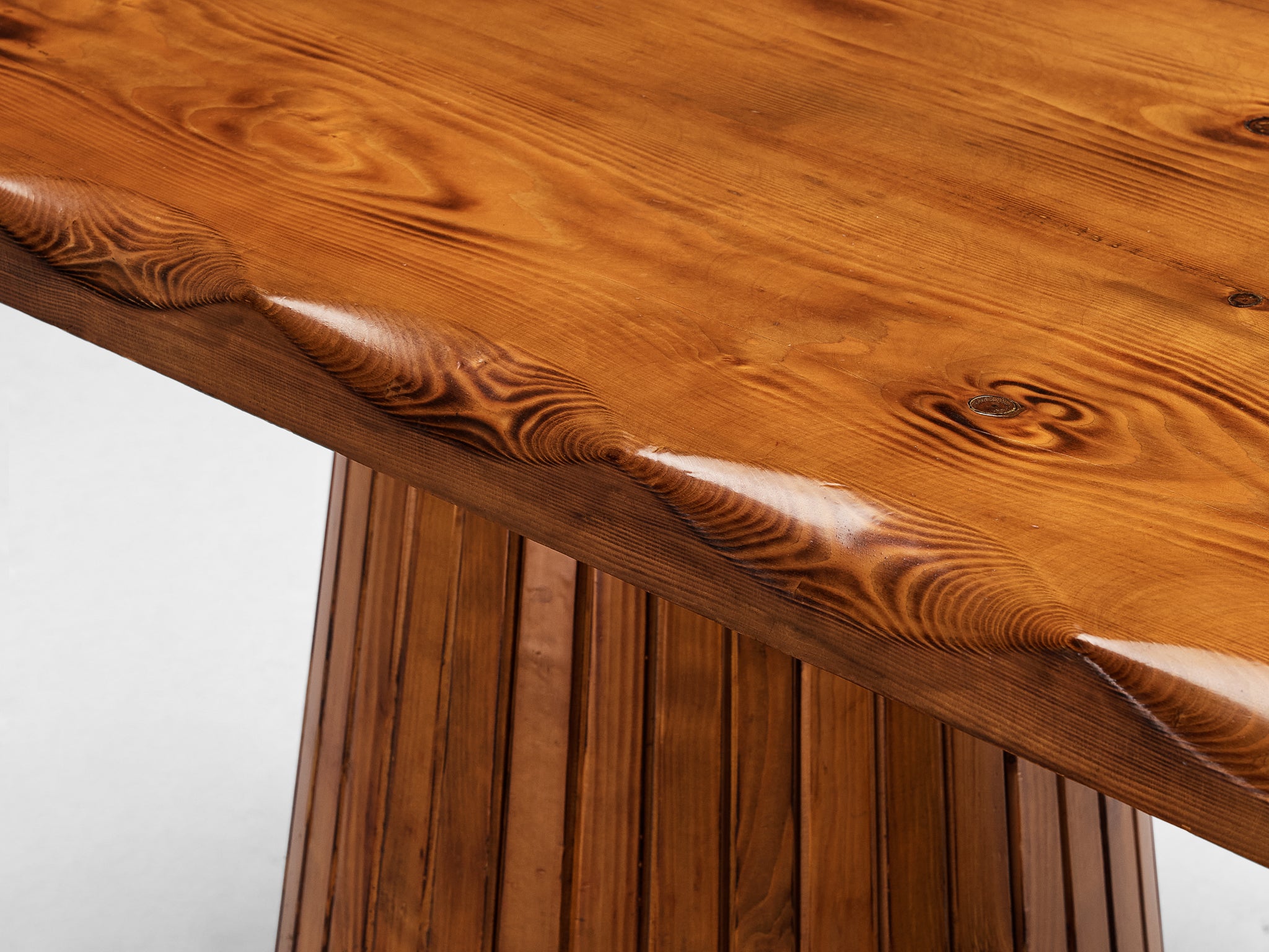 Italian Naturalistic Dining Table in Pine Tables Morentz