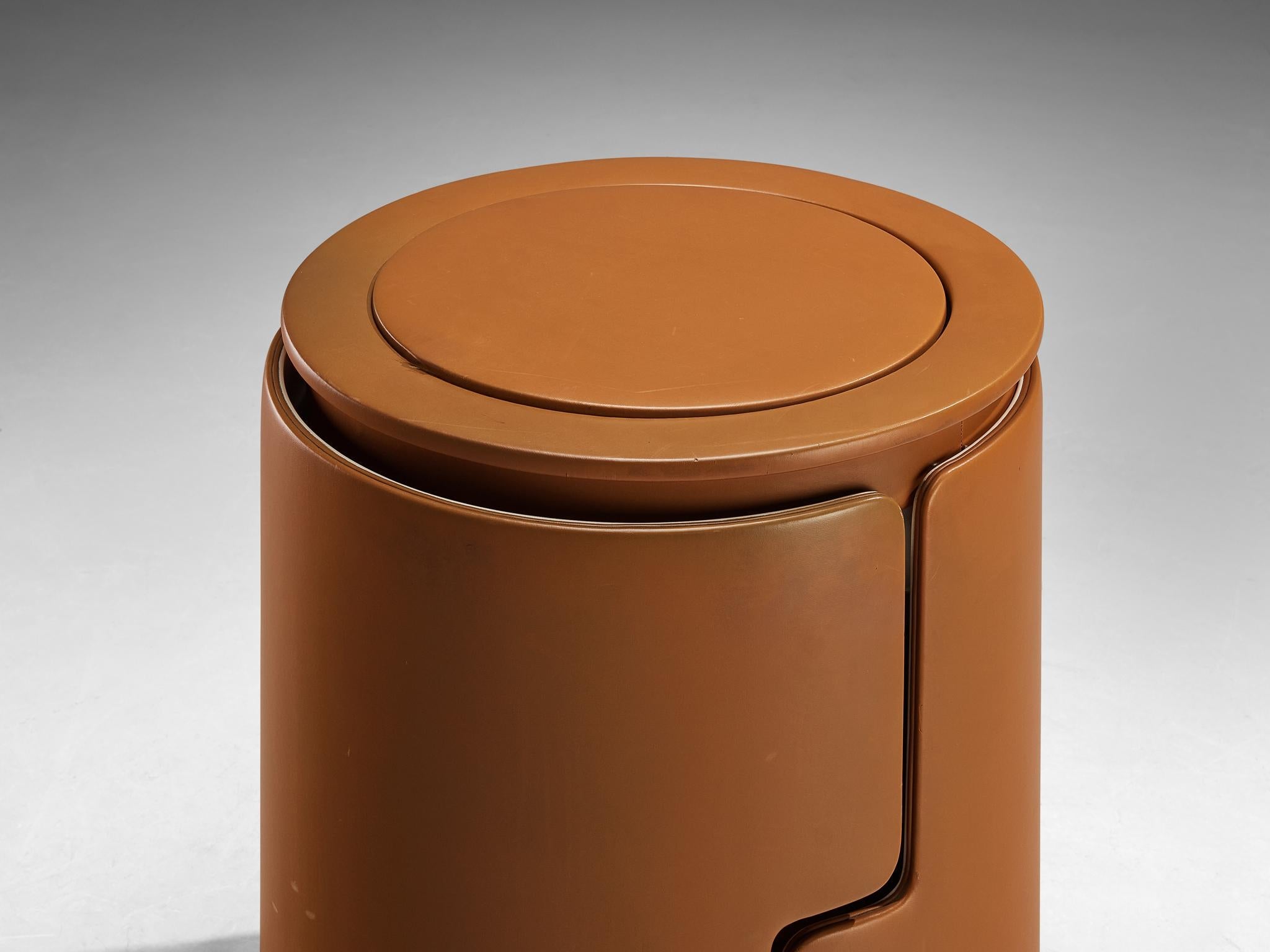 Luigi Massoni ‘Dilly Dally’ Vanity Set in Cognac Leatherette tables Morentz