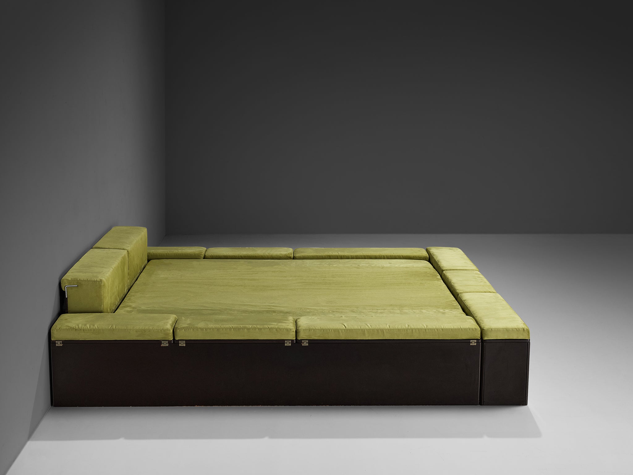 Vittorio Rossi and Luciano Bertoncini for Cjfra 'Zattera' Bed in Green Fabric More Furniture and Collectibles Morentz