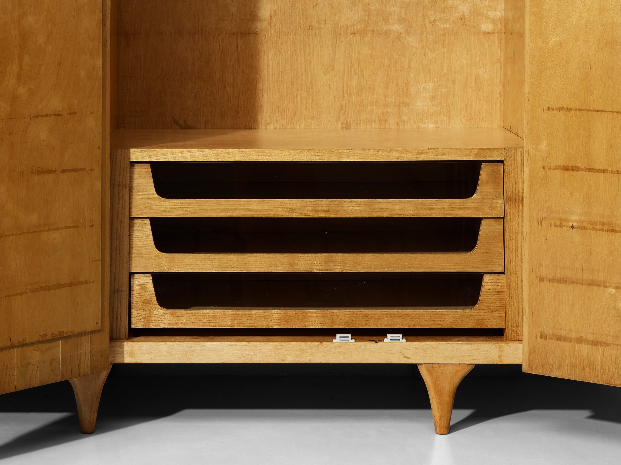 Charming Italian Highboard with Mirrors in Cherry case pieces and storage cabinets Morentz