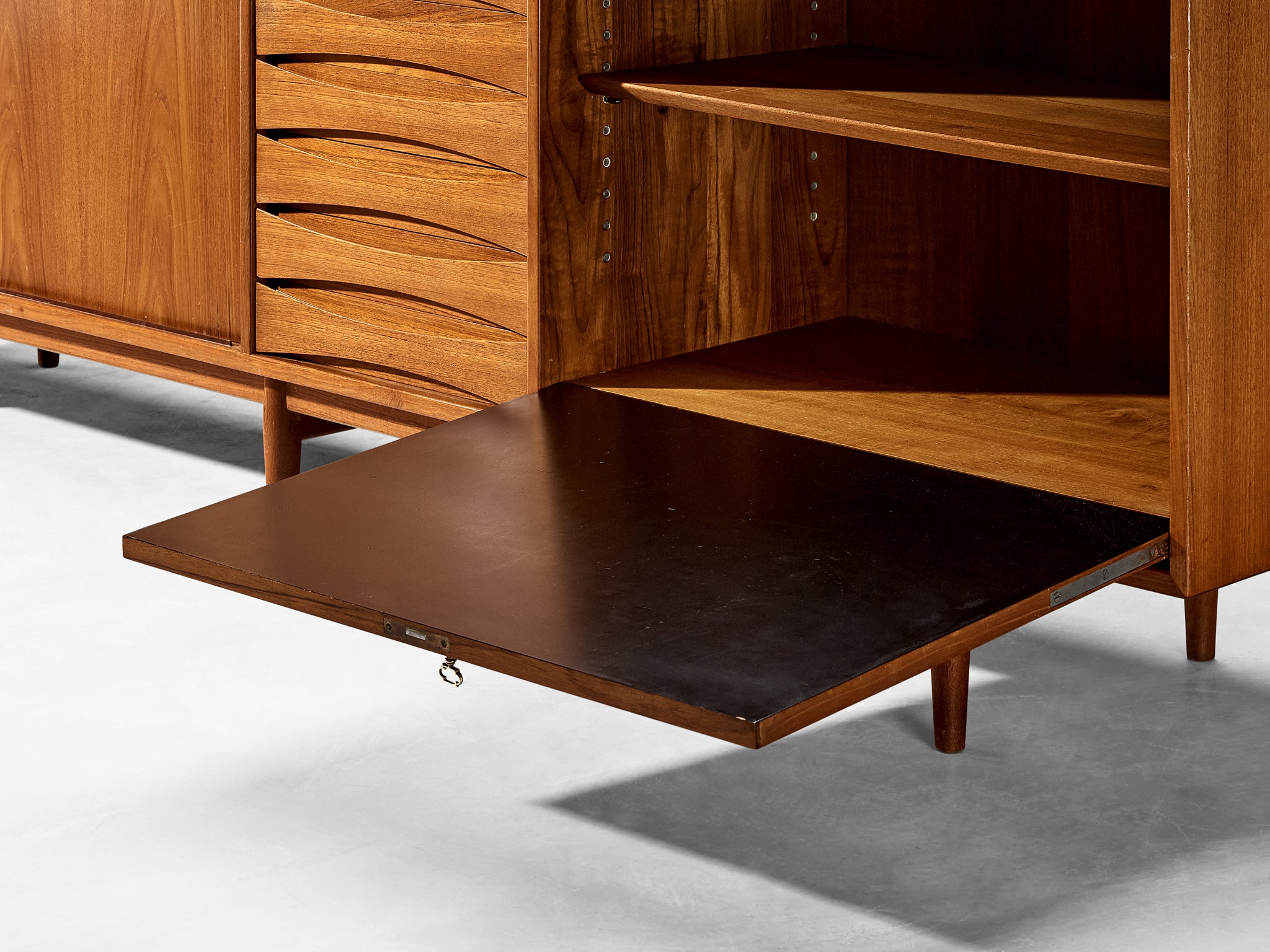Arne Vodder Sideboard in Teak with Reversible Doors Case pieces and storage cabinets Morentz