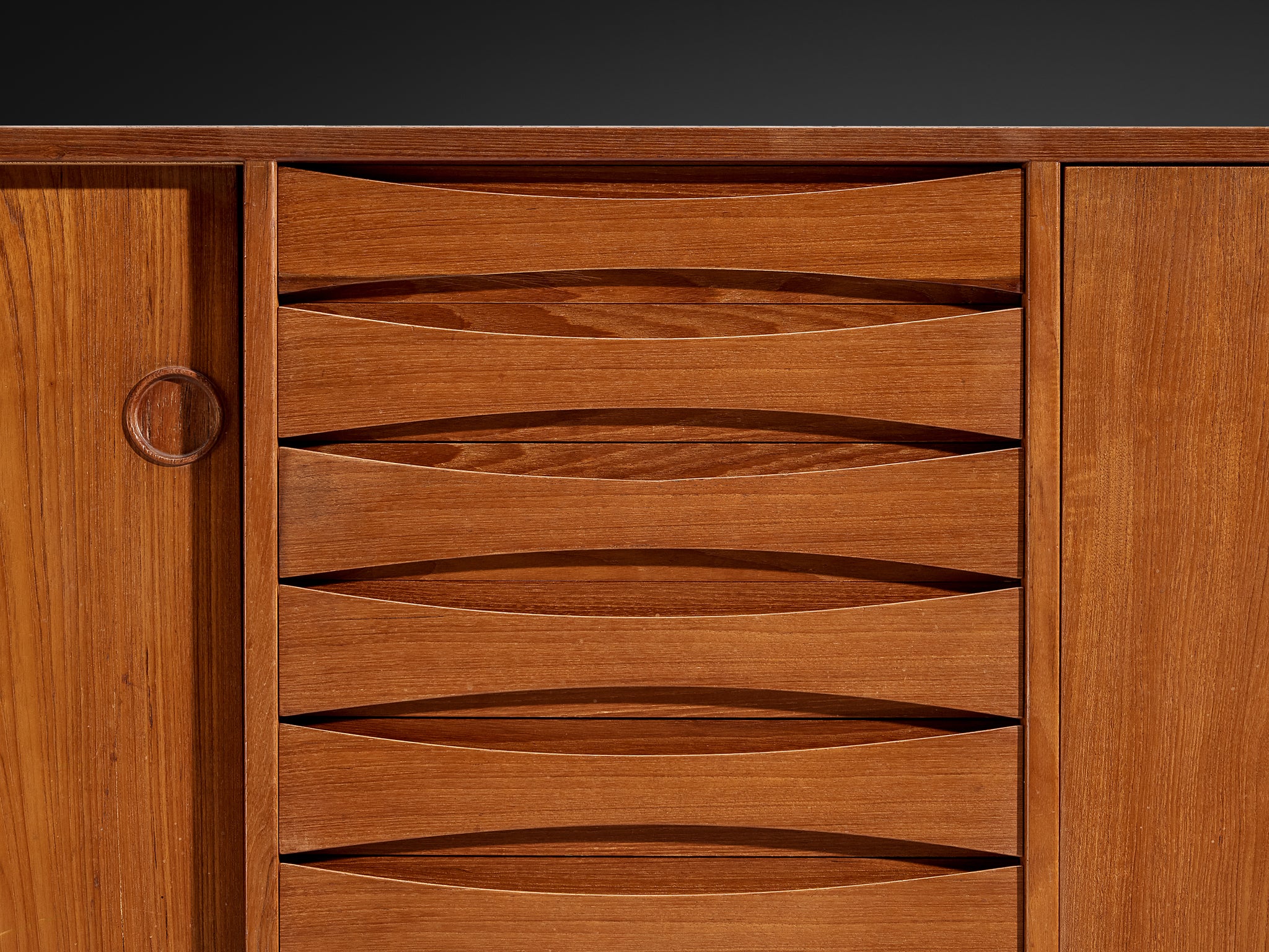 Arne Vodder Sideboard in Teak with Reversible Doors Case pieces and storage cabinets Morentz