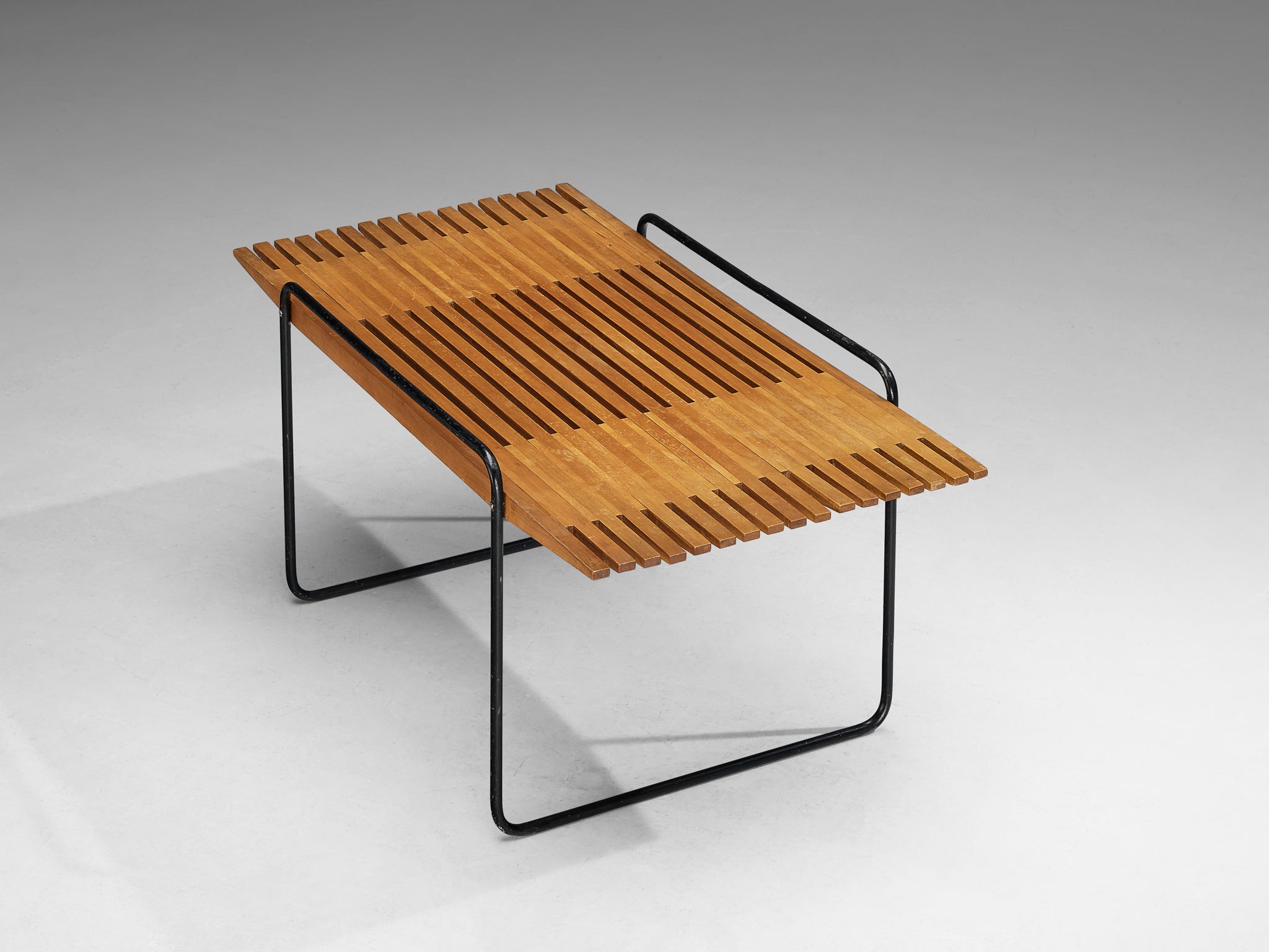 Taichiro Nakay for La Permanente Mobili Cantù Coffee Table in Cherry Tables Morentz