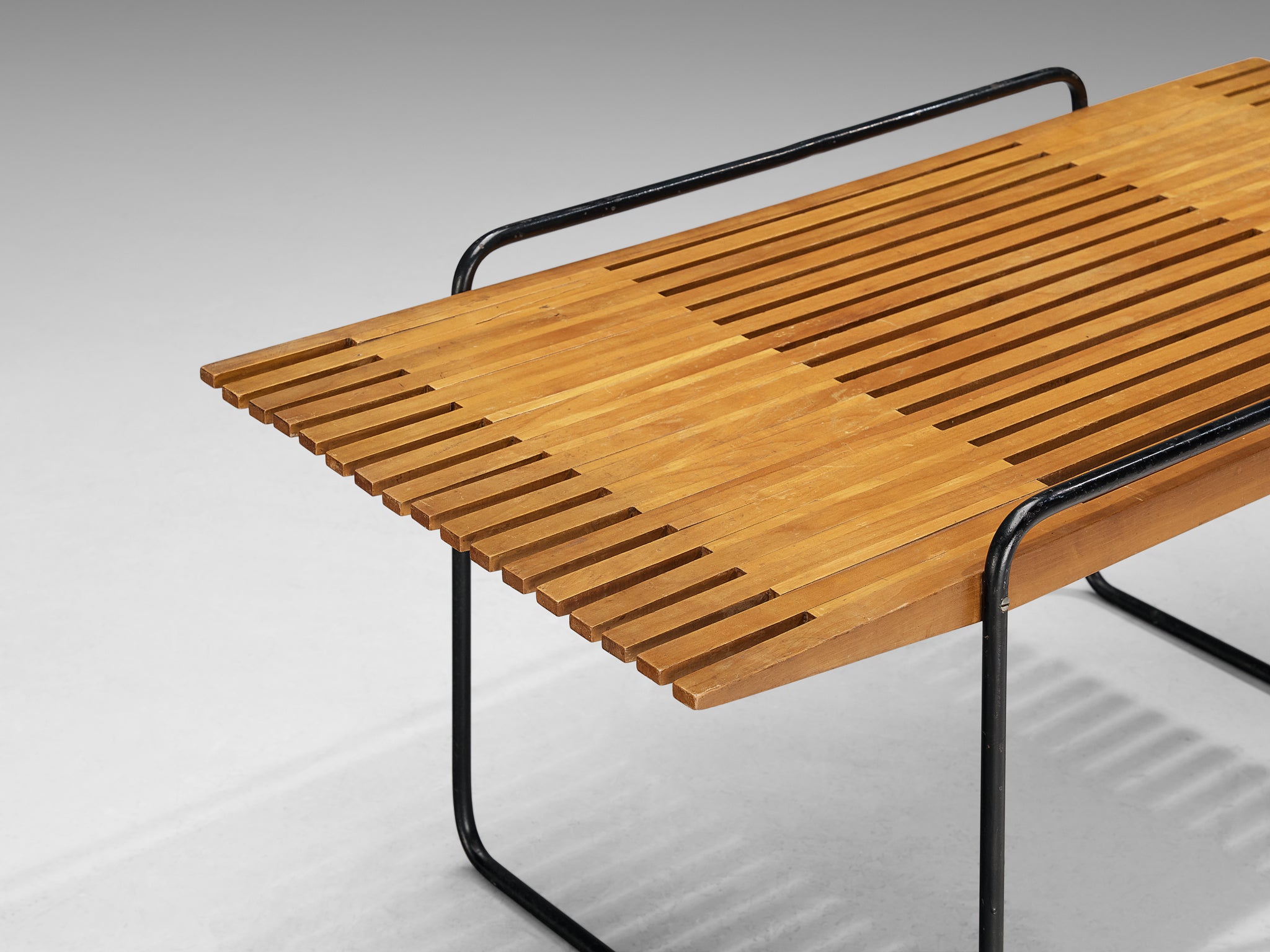 Taichiro Nakay for La Permanente Mobili Cantù Coffee Table in Cherry Tables Morentz