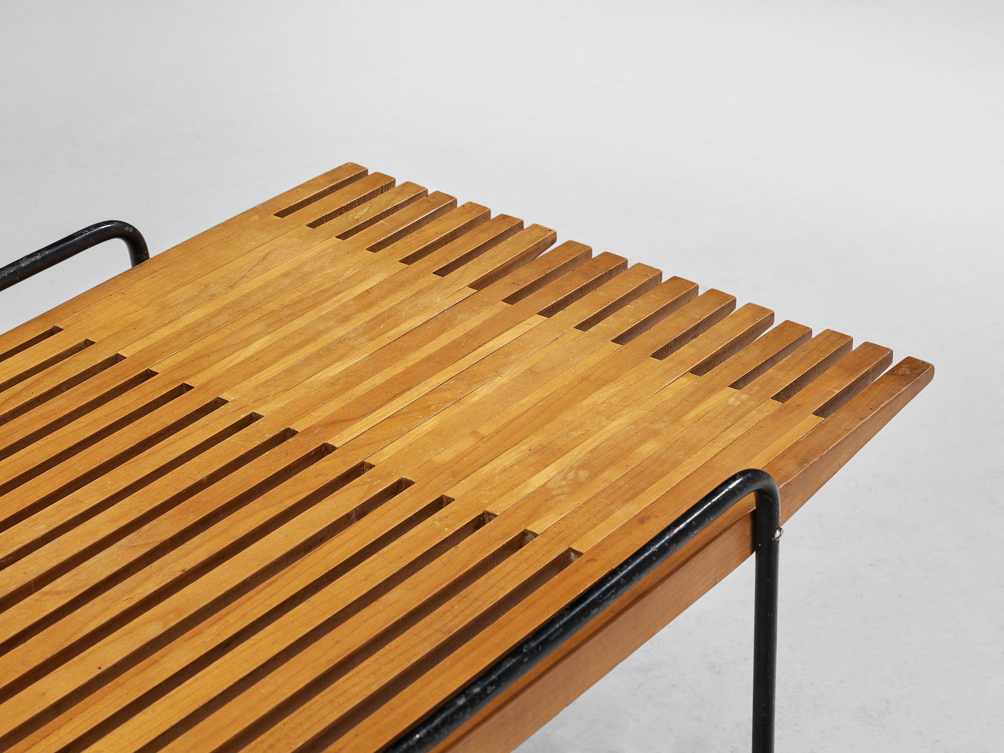 Taichiro Nakay for La Permanente Mobili Cantù Coffee Table in Cherry Tables Morentz