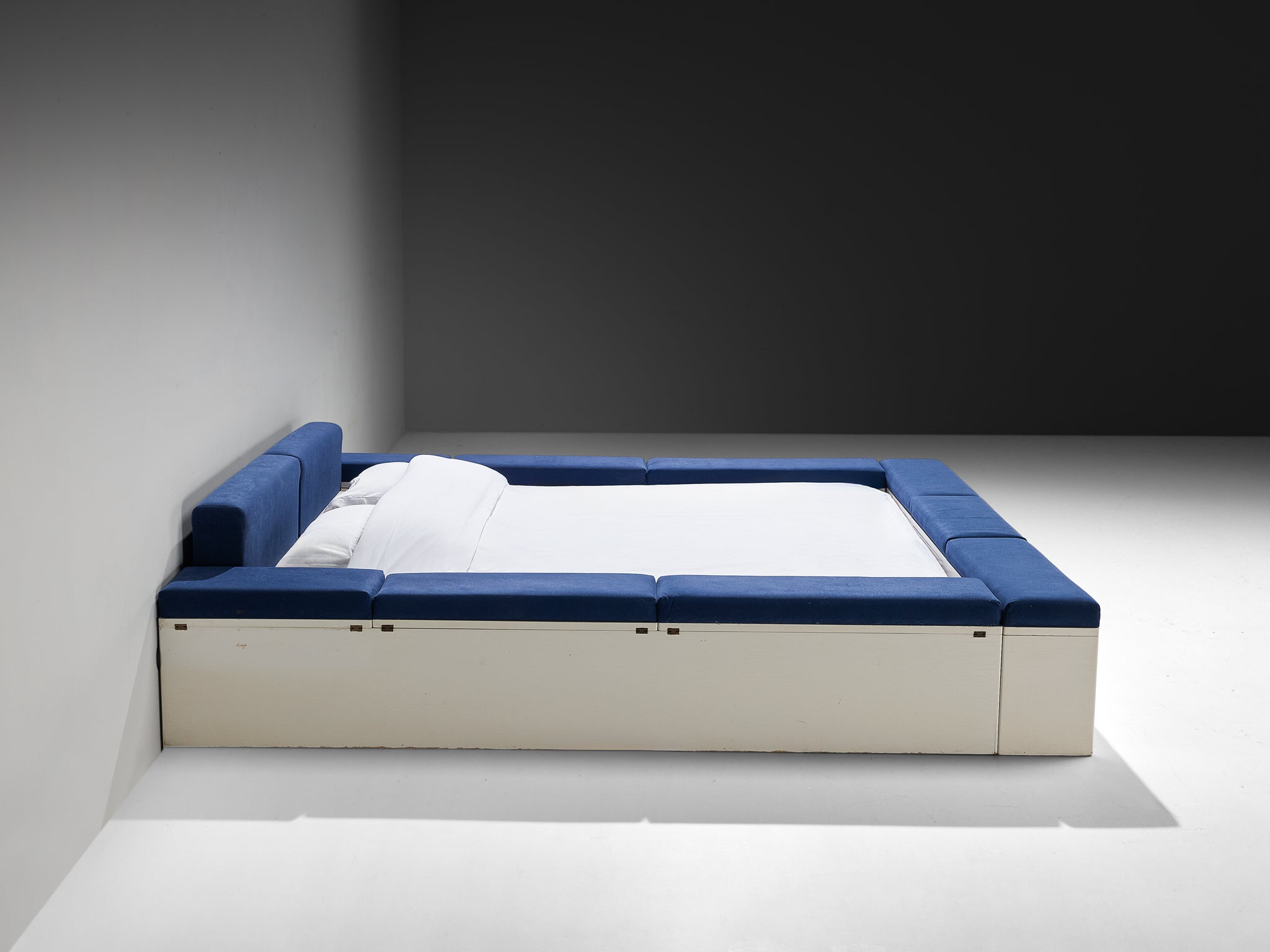 Vittorio Rossi and Luciano Bertoncini for Cjfra 'Zattera' Bed More Furniture and Collectibles Morentz