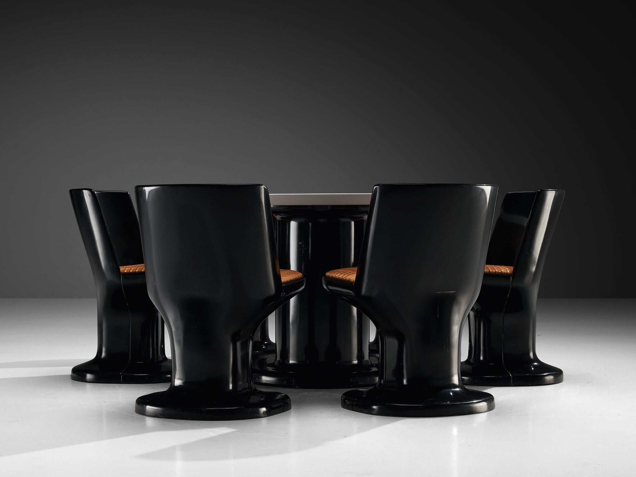 Italian Dining Set in Black Coated Wood and Patterned Orange Upholstery Tables Morentz