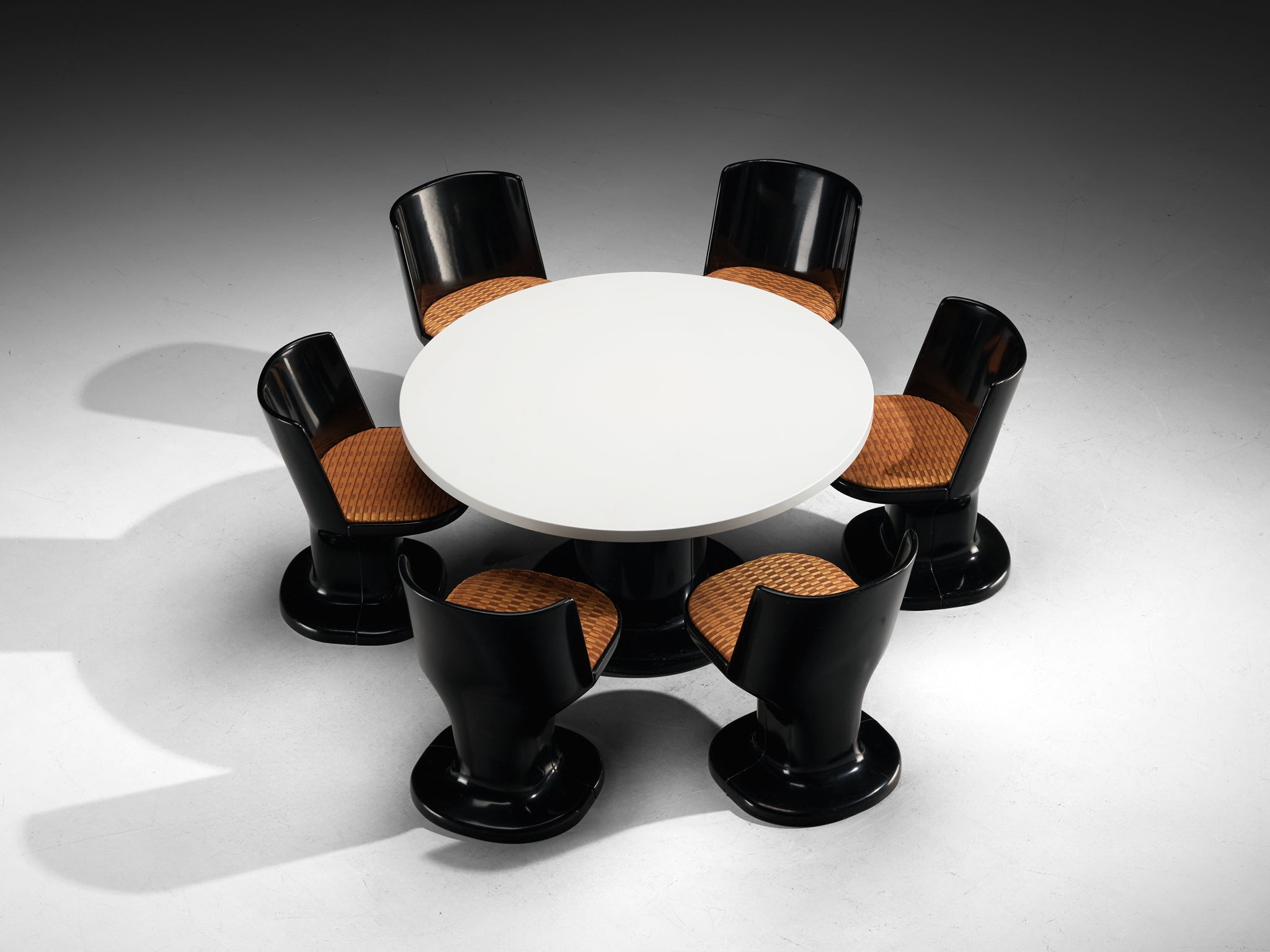 Italian Dining Set in Black Coated Wood and Patterned Orange Upholstery Tables Morentz