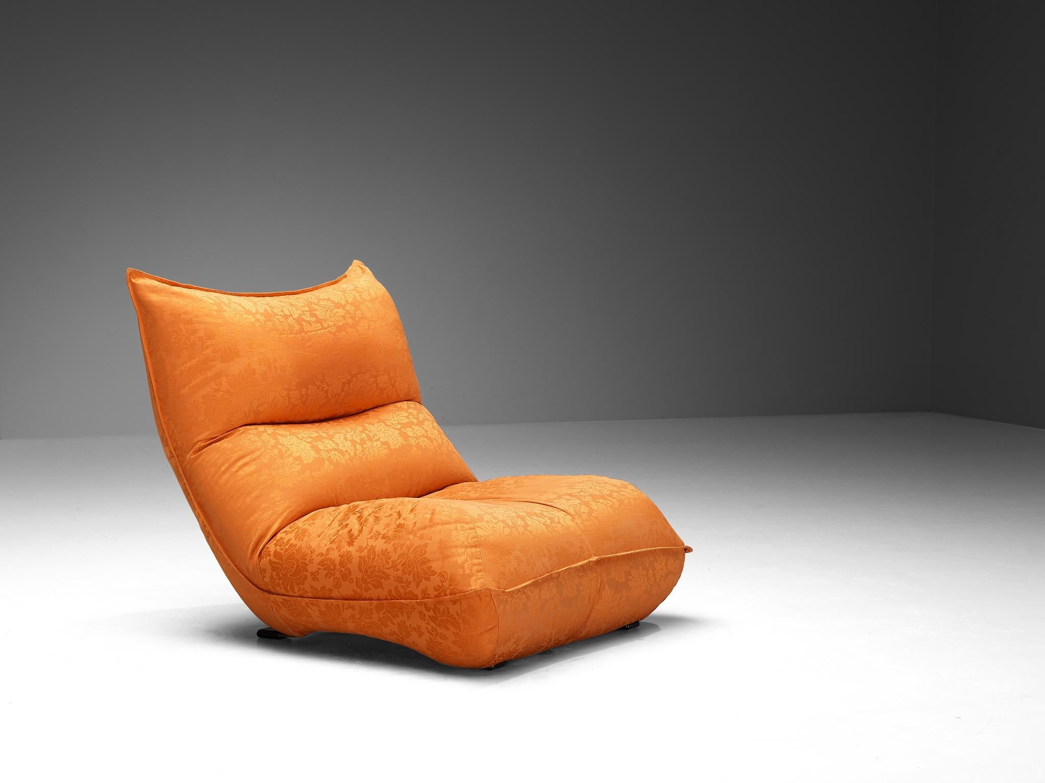 Vittorio Varo for Plan 'Zinzolo' Lounge Chair in Orange Upholstery seating Morentz