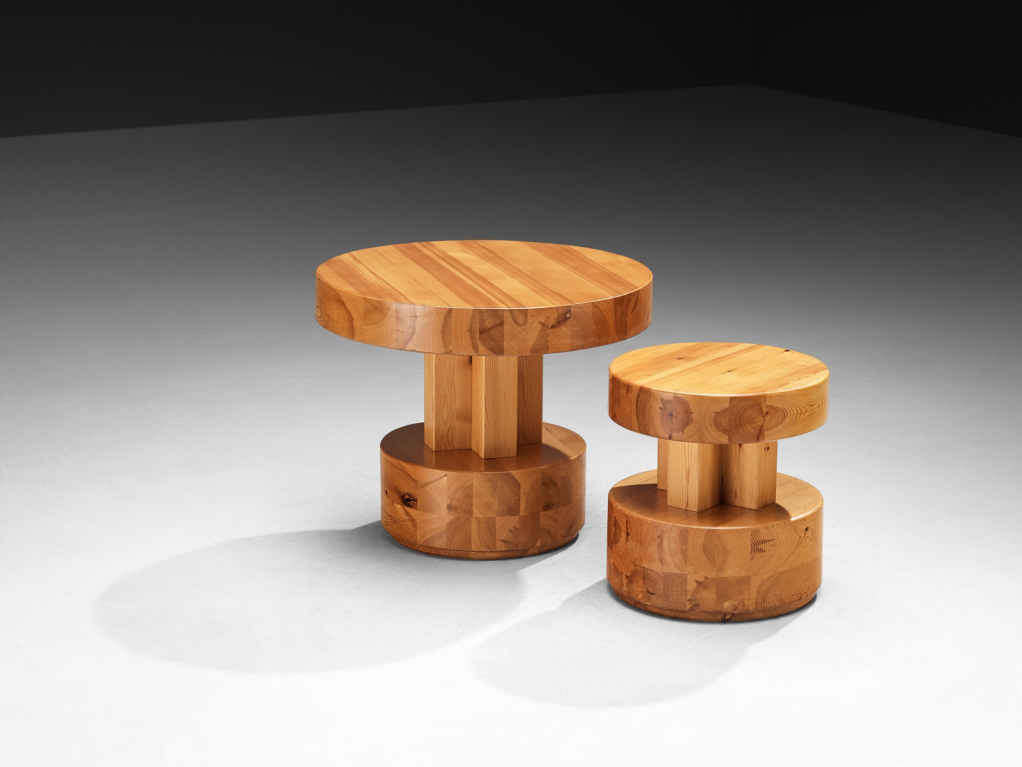 Set of 1970s Scandinavian Round Side Tables in Solid Pine Tables Morentz