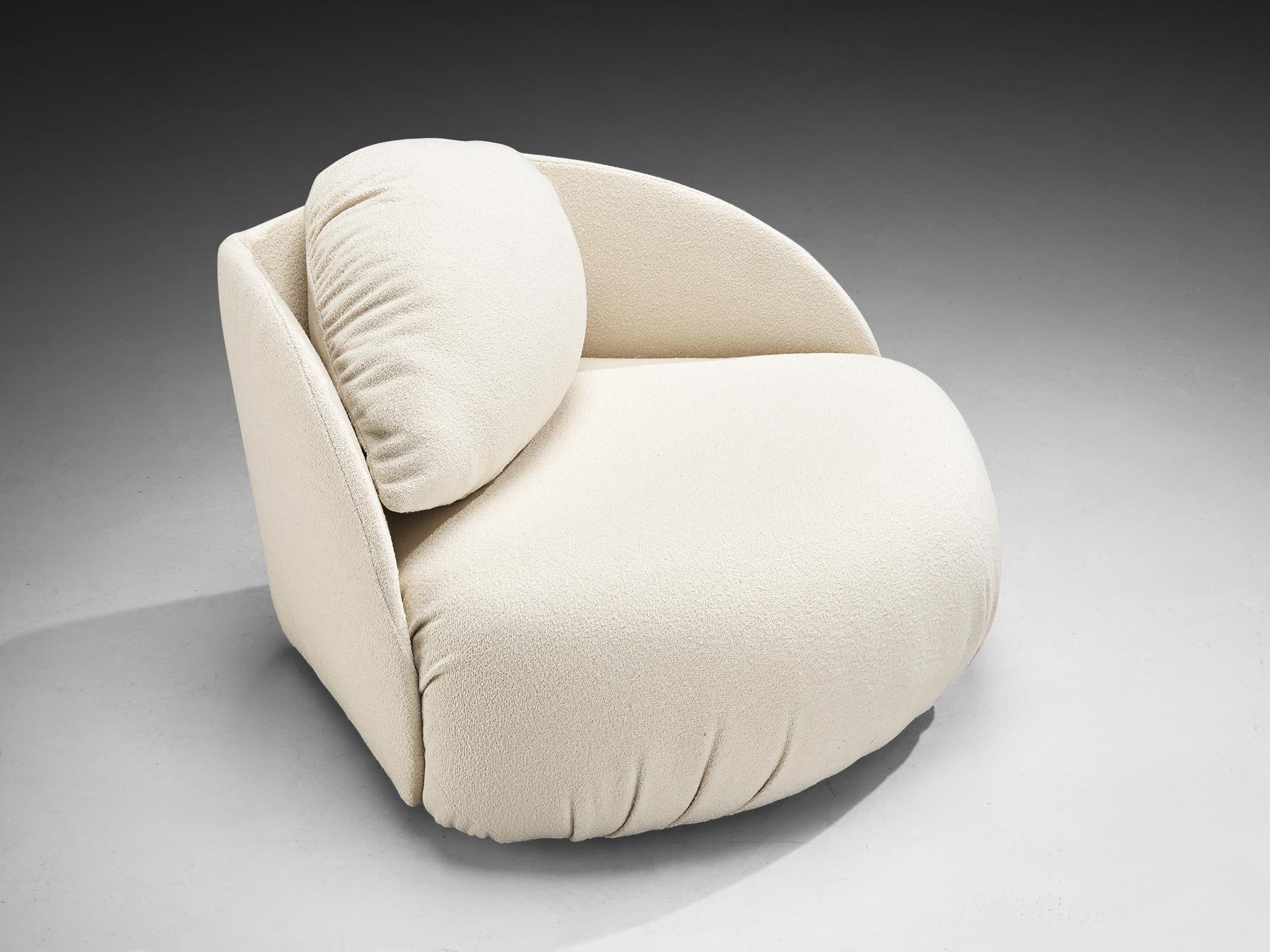 Hans Hopfer for Roche Bobois Post-Modern Lounge in Off-White Fabric seating Morentz
