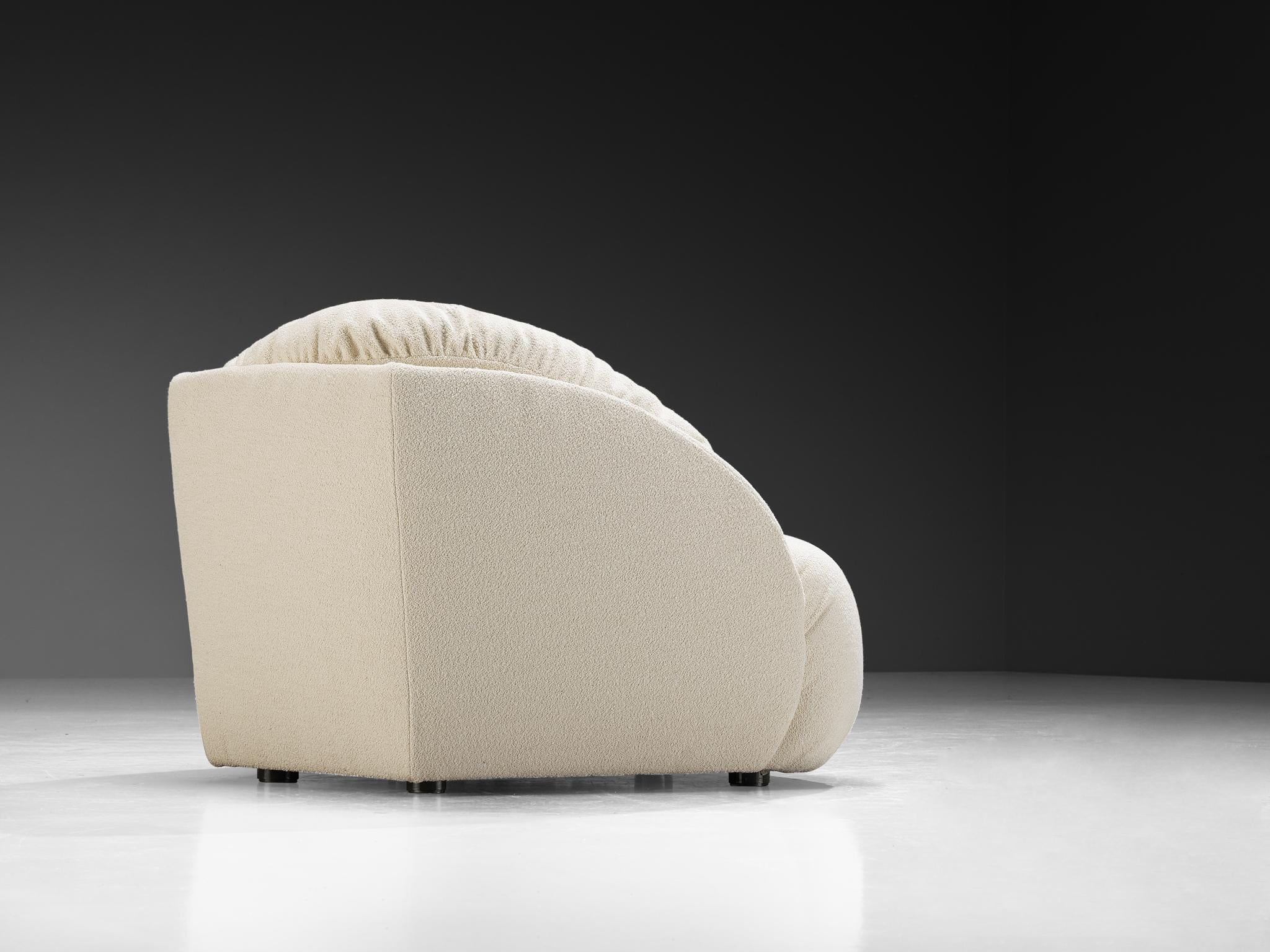 Hans Hopfer for Roche Bobois Post-Modern Lounge in Off-White Fabric seating Morentz