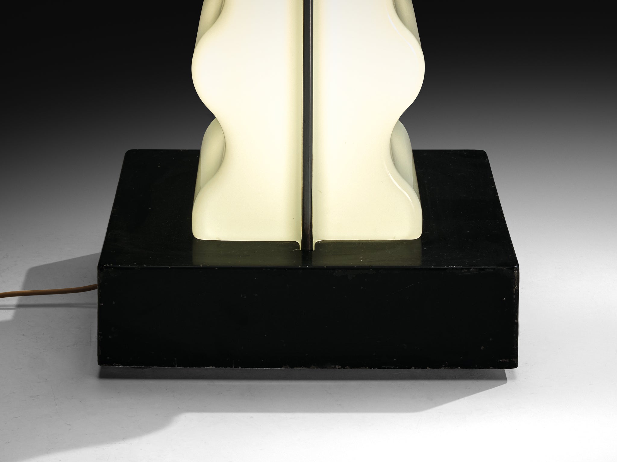 Ettore Sottsass for Design Centre/Poltronova 'Cometa' Floor Lamp in Perspex Lighting Morentz
