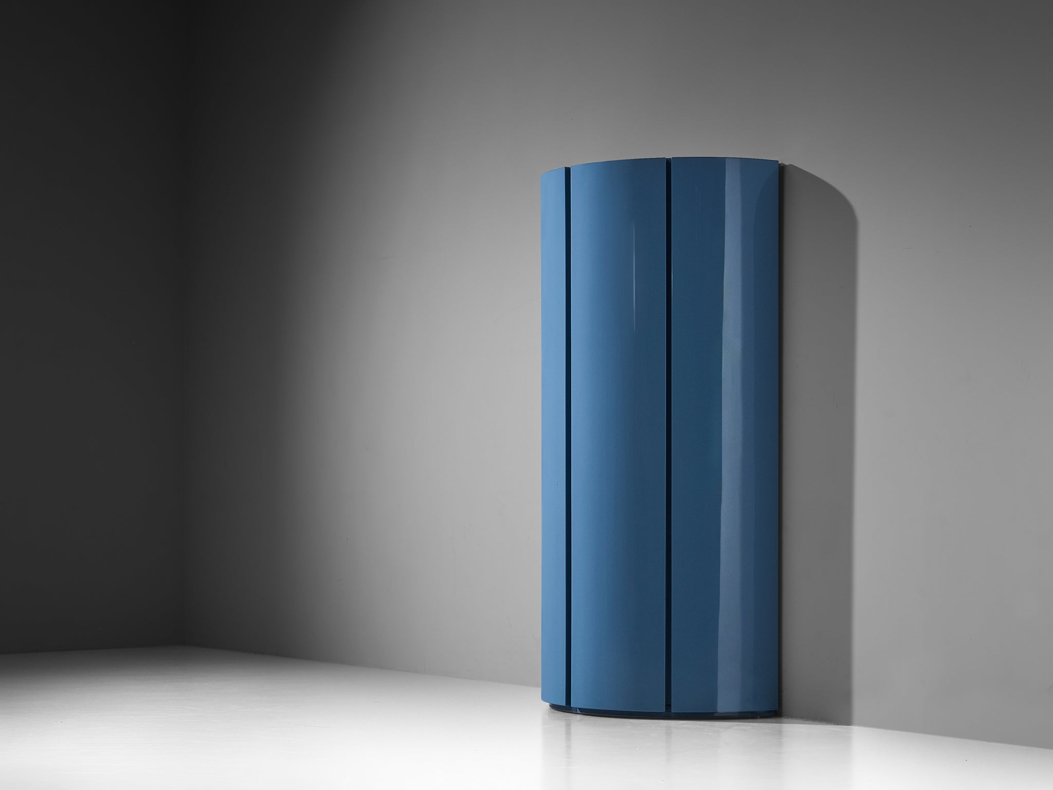 Ambrogio Tresoldi e Alberto Salvati Wardrobe Cabinet Purple Blue Lacquered Wood Case pieces and storage cabinets Morentz