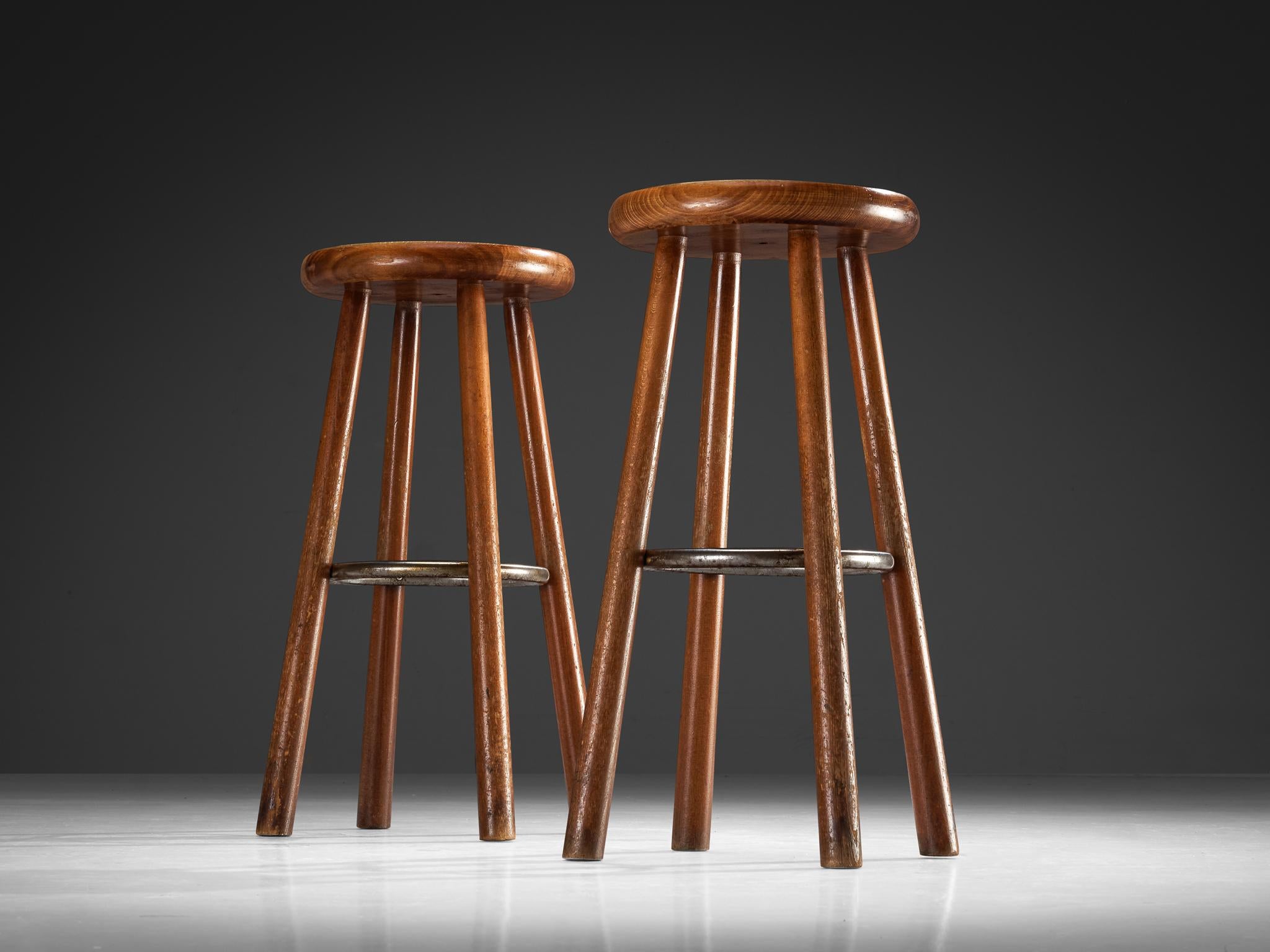 Sturdy Mid-century Bar Stools in Solid Wood seating Morentz