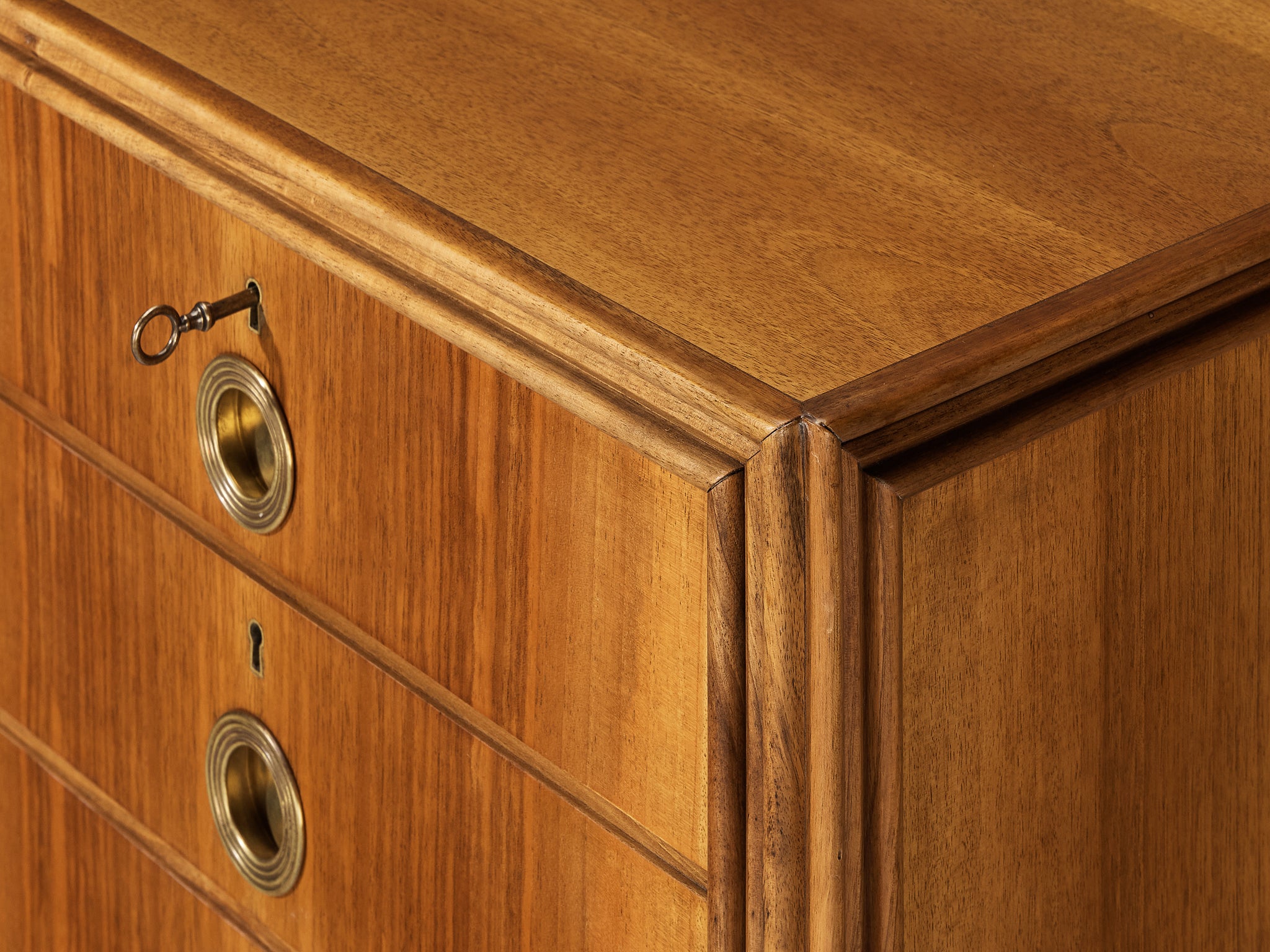 1950s Mid-Century Modern Italian Desk in Walnut and Brass Tables Morentz