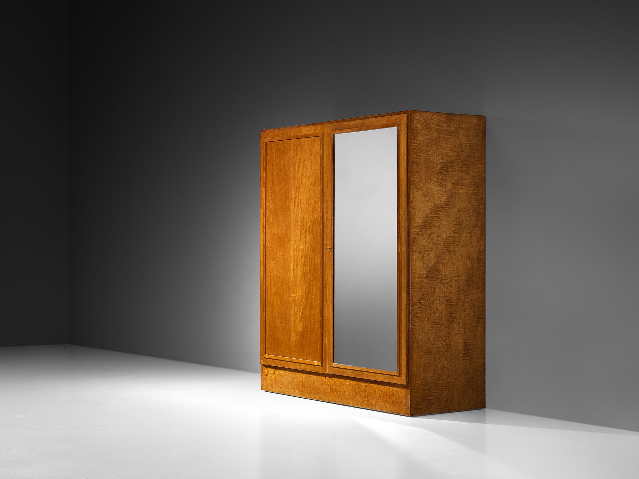 Rare Studio B.B.P.R. Wardrobe in Maple and Mirrored Glass ca. 1933 Case pieces and storage cabinets Morentz