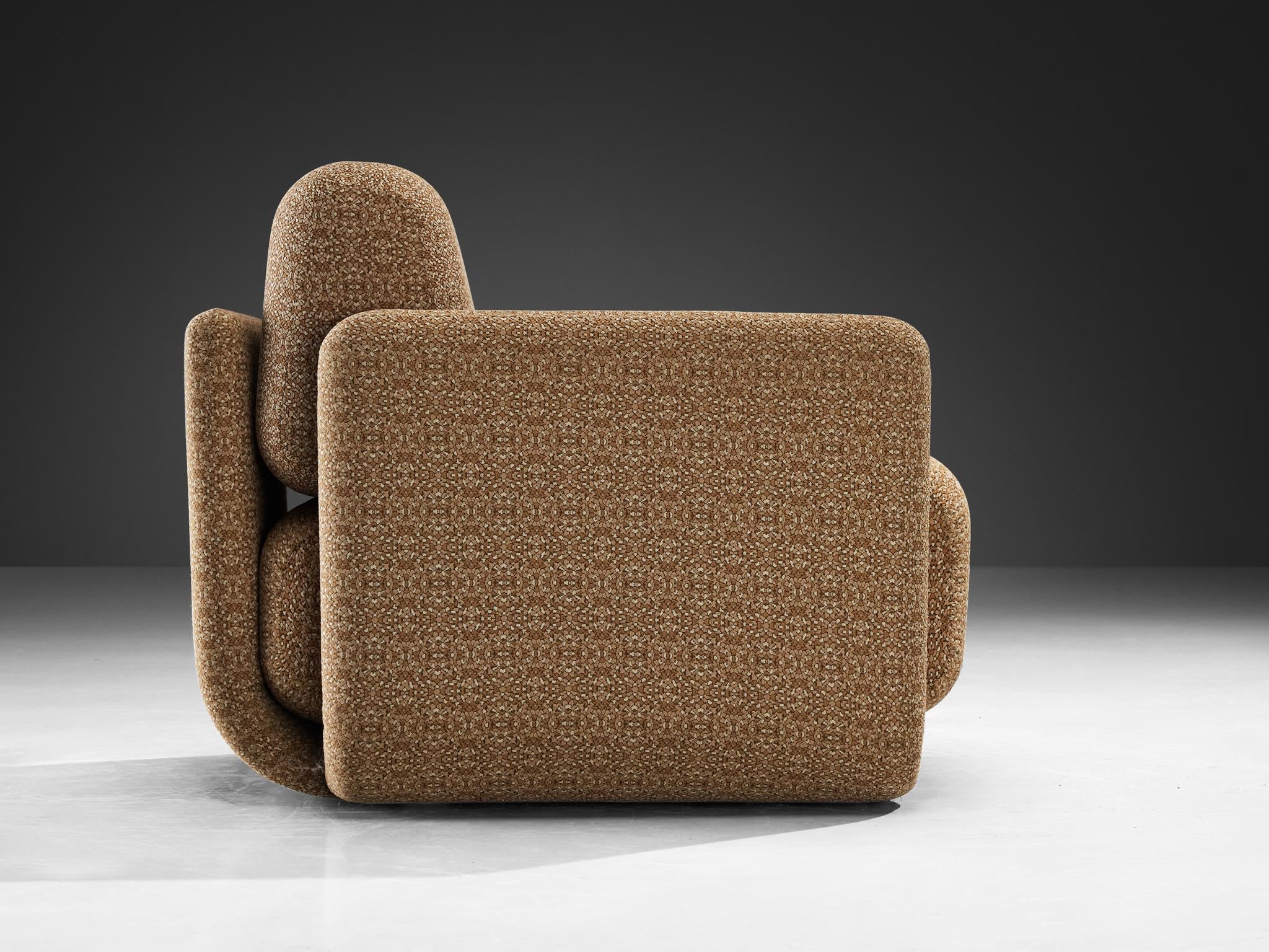 1970s Post-Modern Lounge Chair in Beige Patterned Fabric seating Morentz