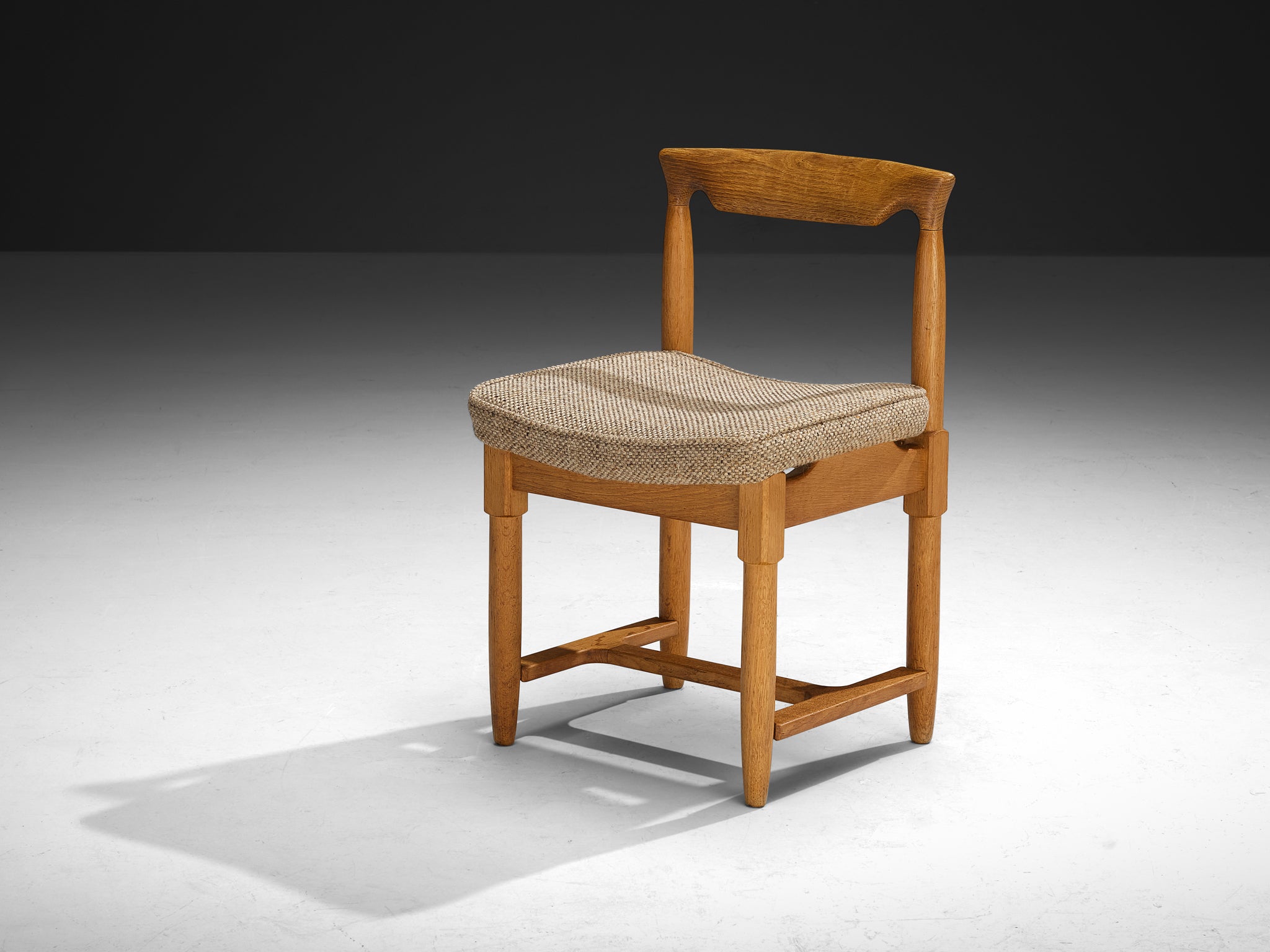 Guillerme & Chambron Set of Four Dining Chairs in Oak and Beige Fabric Seating Morentz