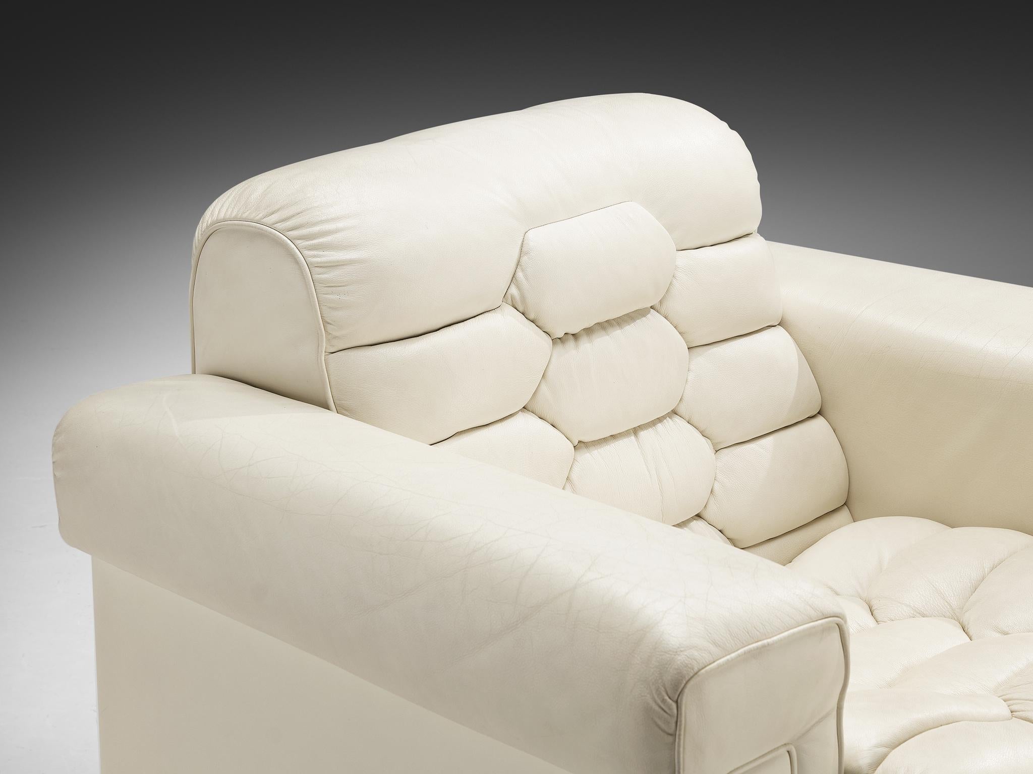 Robert Haussmann for De Sede 'DS-P' Lounge Chair with Ottoman in Leather seating Morentz