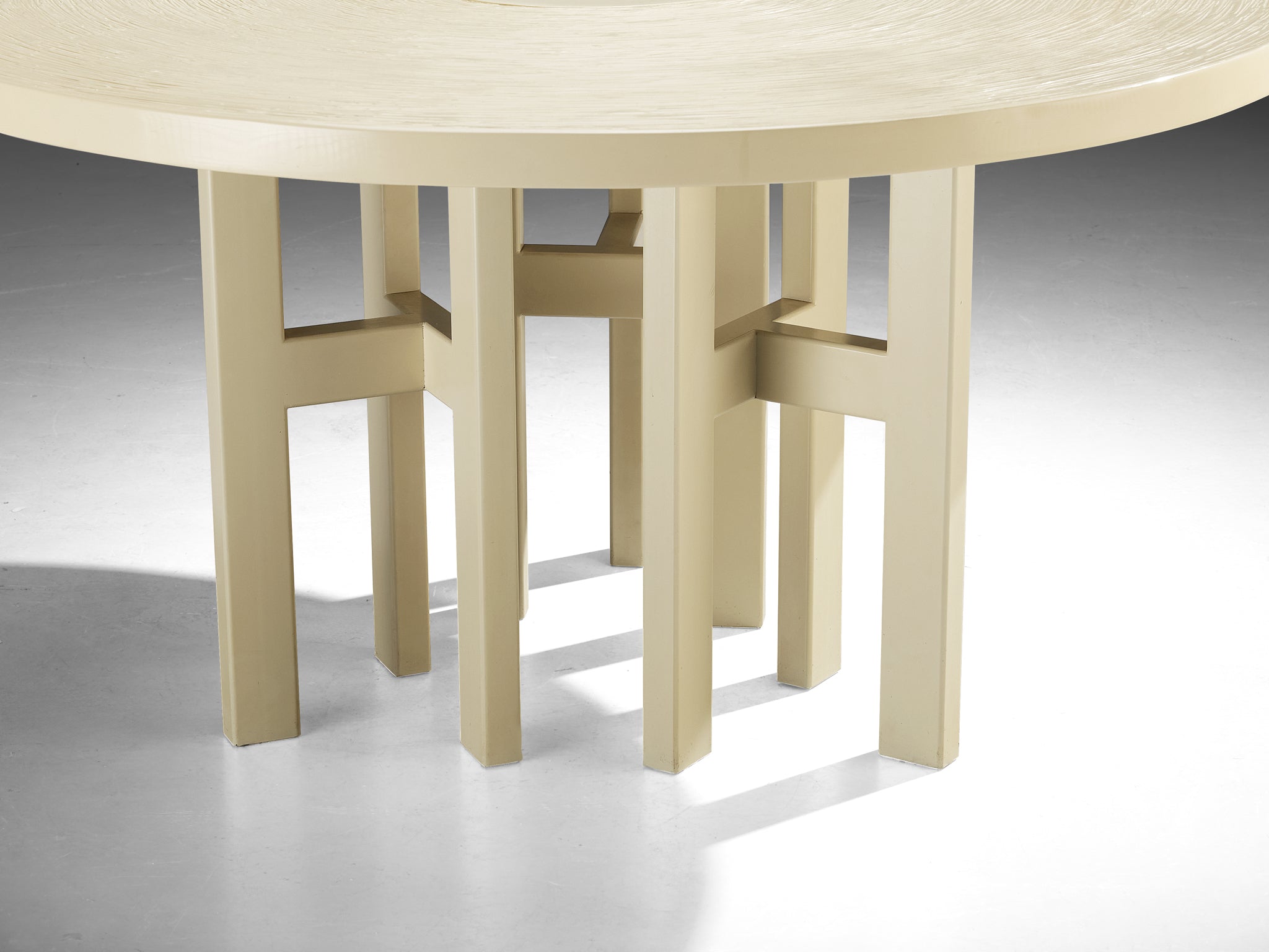 Jean Claude Dresse Dining or Center Table in Off-White Resin Tables Morentz