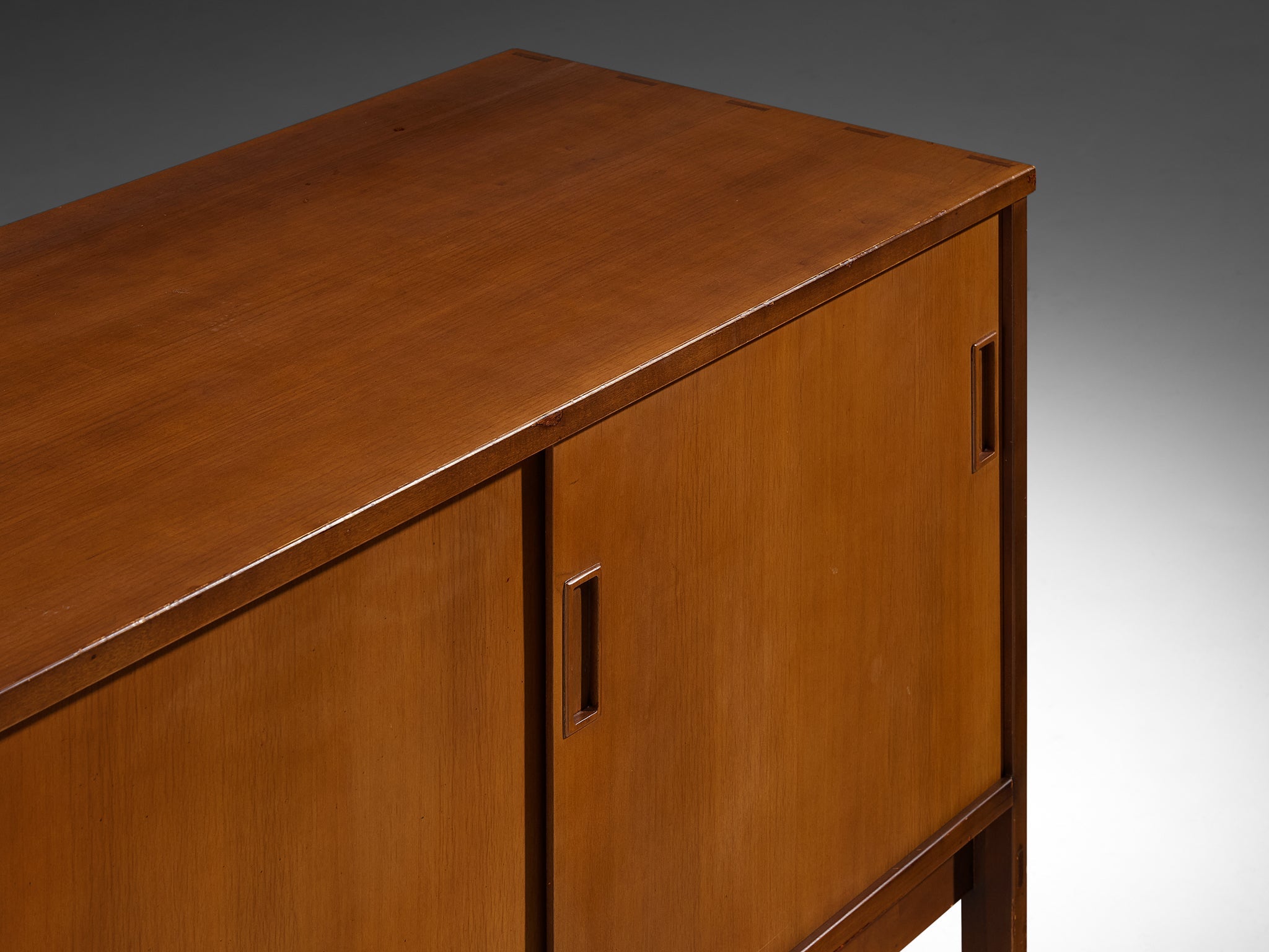 Gianfranco Frattini for Cantieri Carugati Cabinet in Cherry case pieces and storage cabinets Morentz