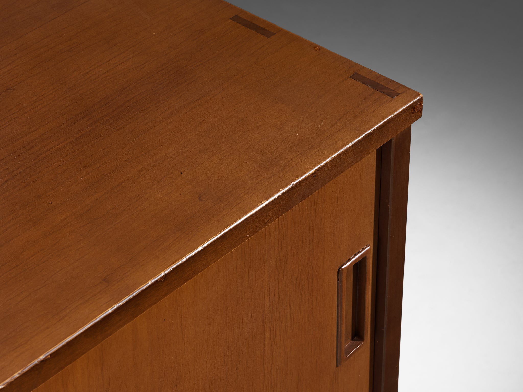 Gianfranco Frattini for Cantieri Carugati Cabinet in Cherry case pieces and storage cabinets Morentz