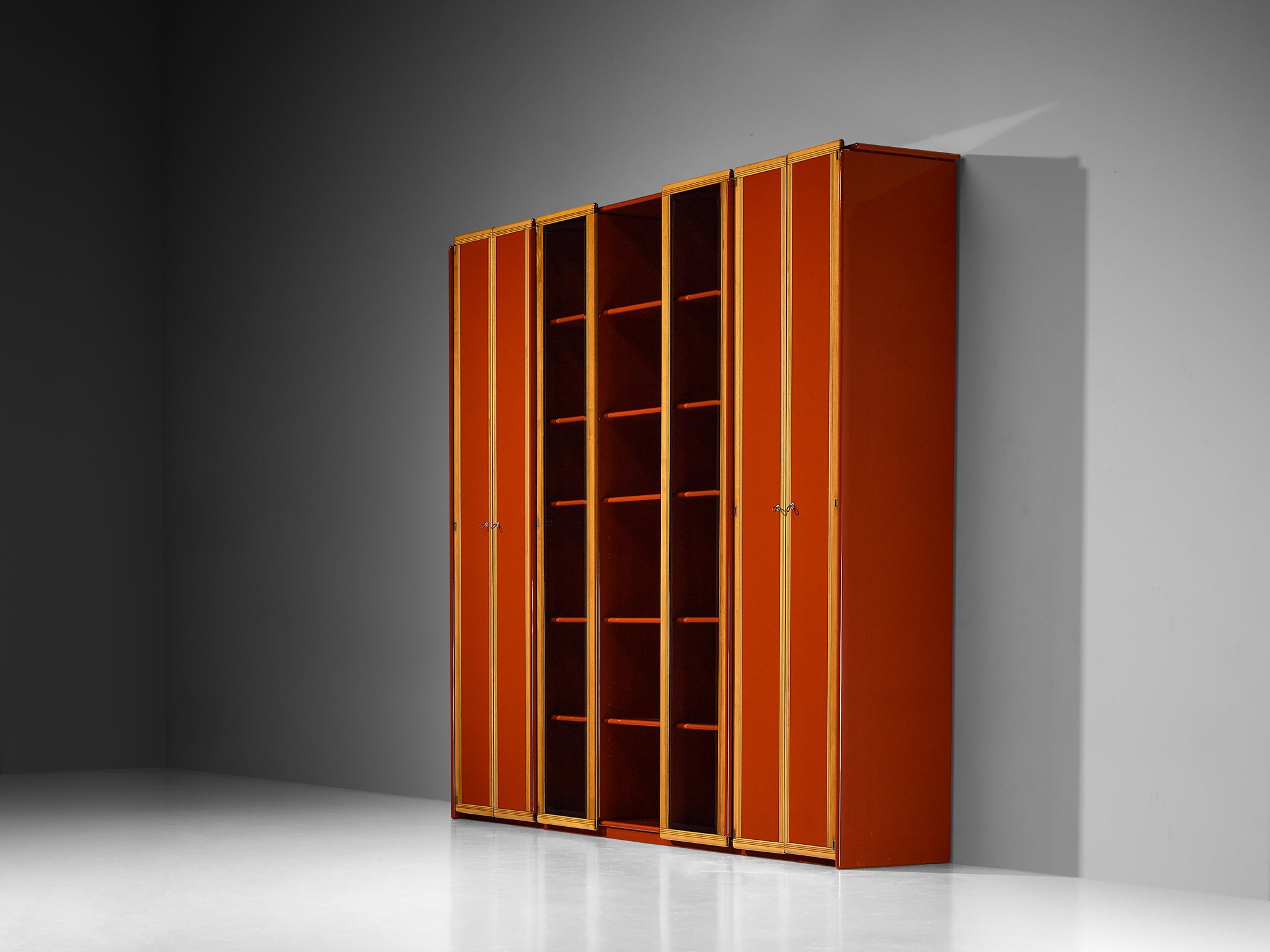 Afra & Tobia Scarpa for Maxalto Large 'Artona' Vitrine or Sideboard in Red Case pieces and storage cabinets Morentz