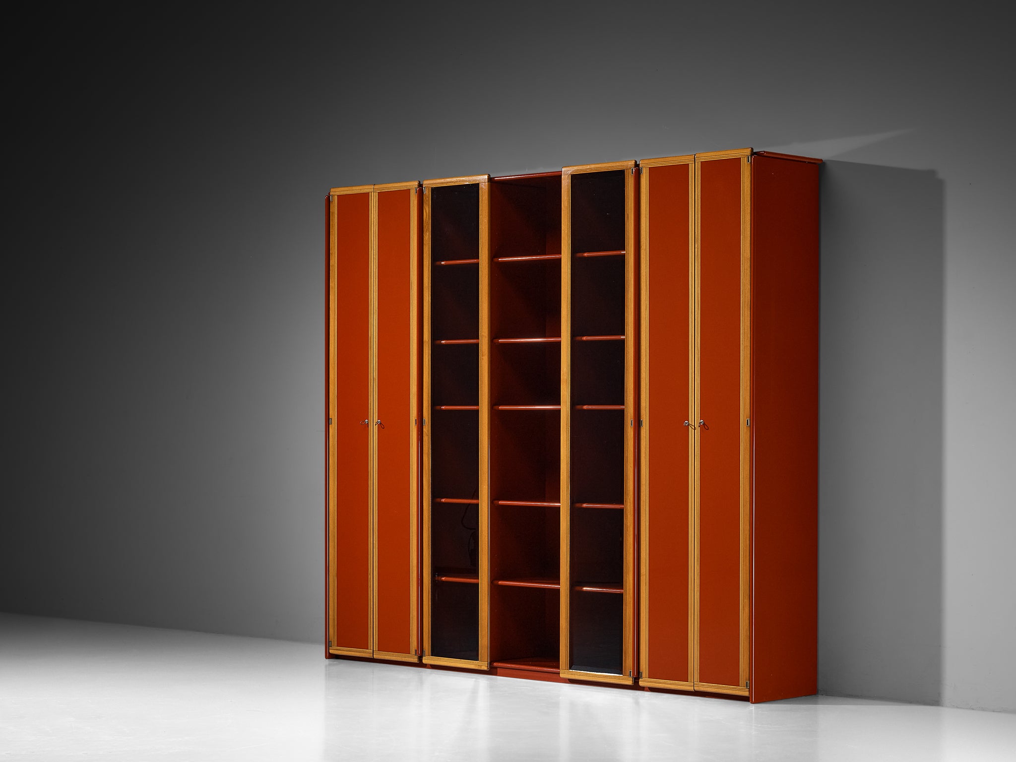 Afra & Tobia Scarpa for Maxalto Large 'Artona' Vitrine or Sideboard in Red Case pieces and storage cabinets Morentz