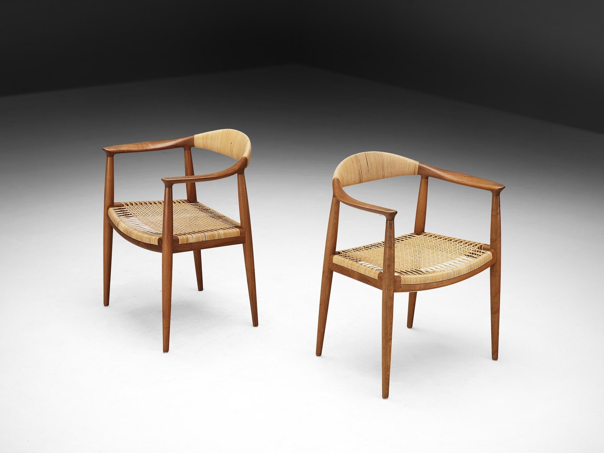 Hans J. Wegner 'The Chair/Round Chair' Dining Chairs in Teak and Cane seating Morentz