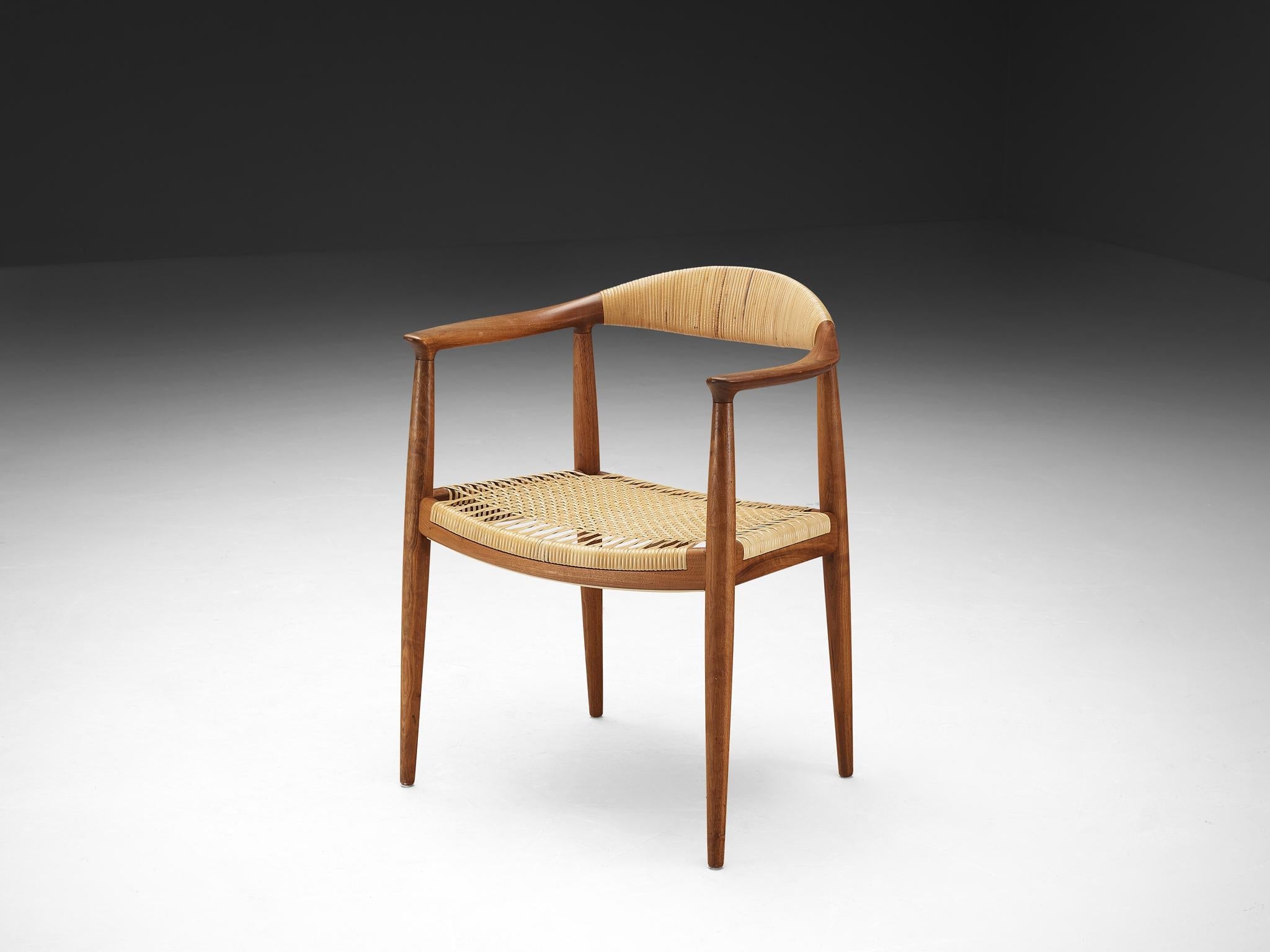 Hans J. Wegner 'The Chair/Round Chair' Dining Chairs in Teak and Cane seating Morentz