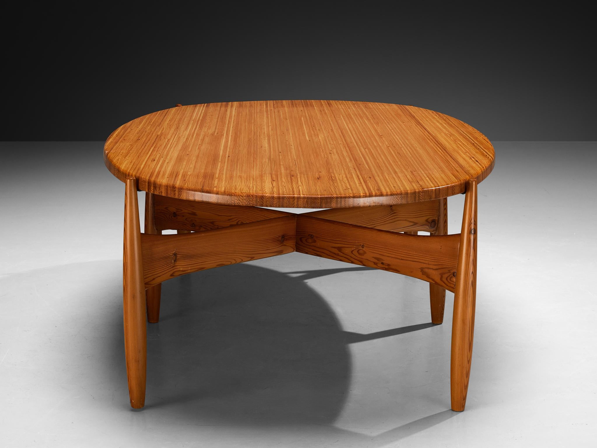 Rare Sergio Rodrigues for ISA Bergamo 'Sheriff' Dining Table in Solid Pine tables Morentz