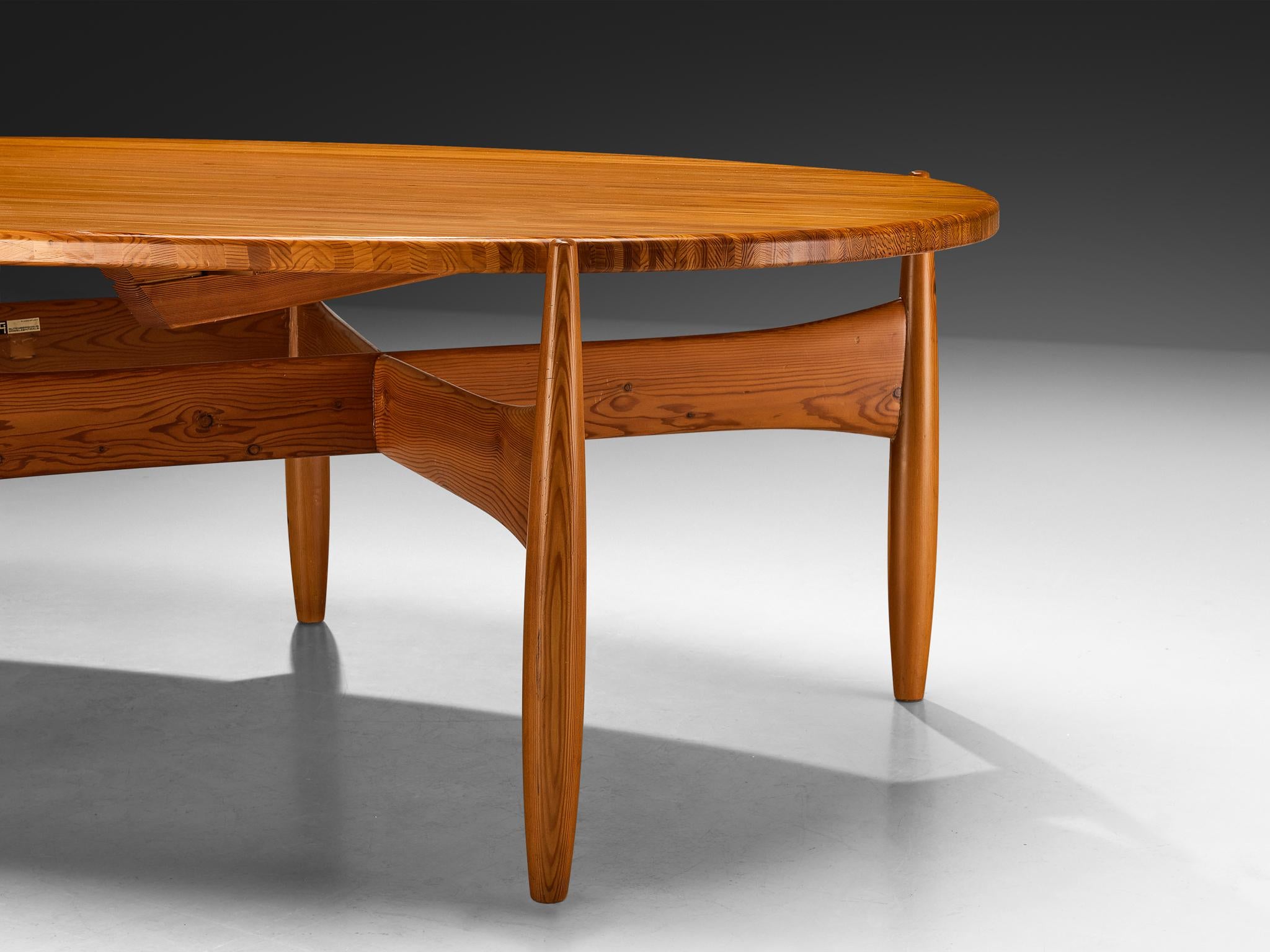 Rare Sergio Rodrigues for ISA Bergamo 'Sheriff' Dining Table in Solid Pine tables Morentz