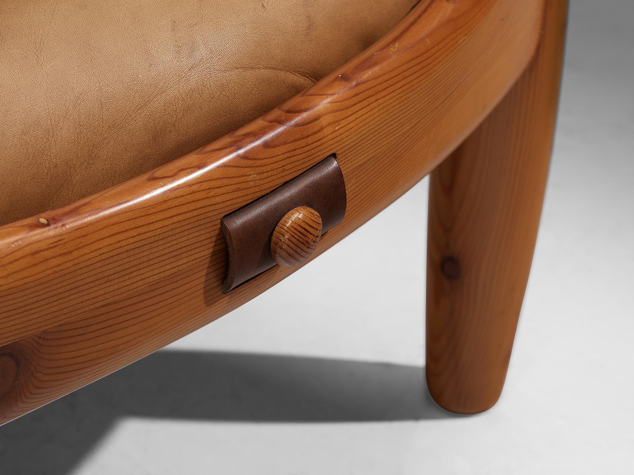 Rare Sergio Rodrigues for ISA Bergamo 'Sheriff' Stools in Solid Pine seating Morentz