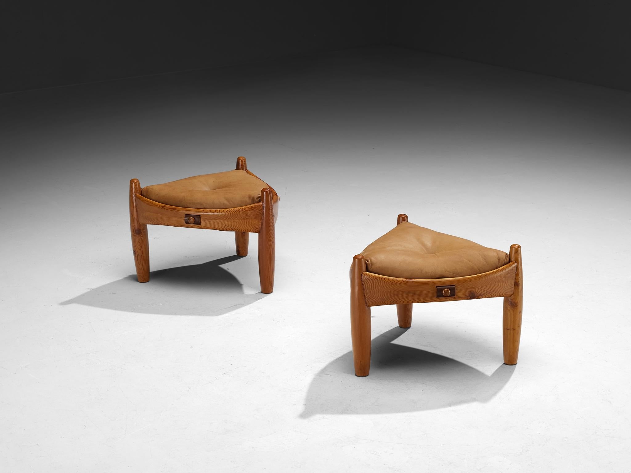 Rare Sergio Rodrigues for ISA Bergamo 'Sheriff' Stools in Solid Pine seating Morentz