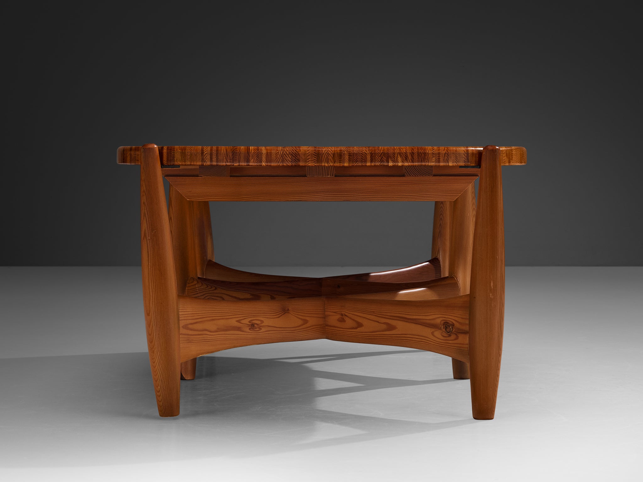 Rare Sergio Rodrigues for ISA Bergamo 'Sheriff' Coffee Table in Solid Pine Tables Morentz