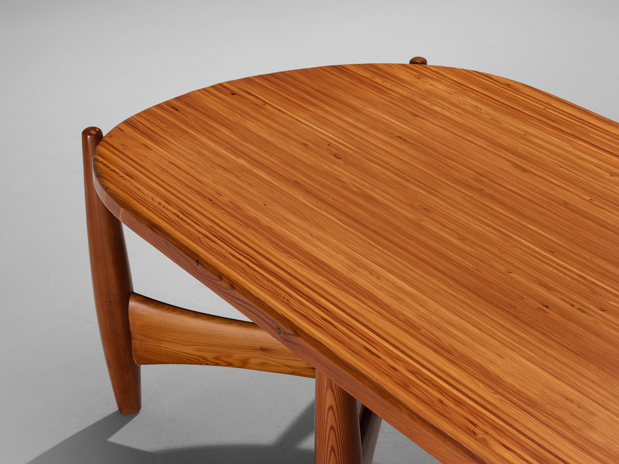 Rare Sergio Rodrigues for ISA Bergamo 'Sheriff' Coffee Table in Solid Pine Tables Morentz