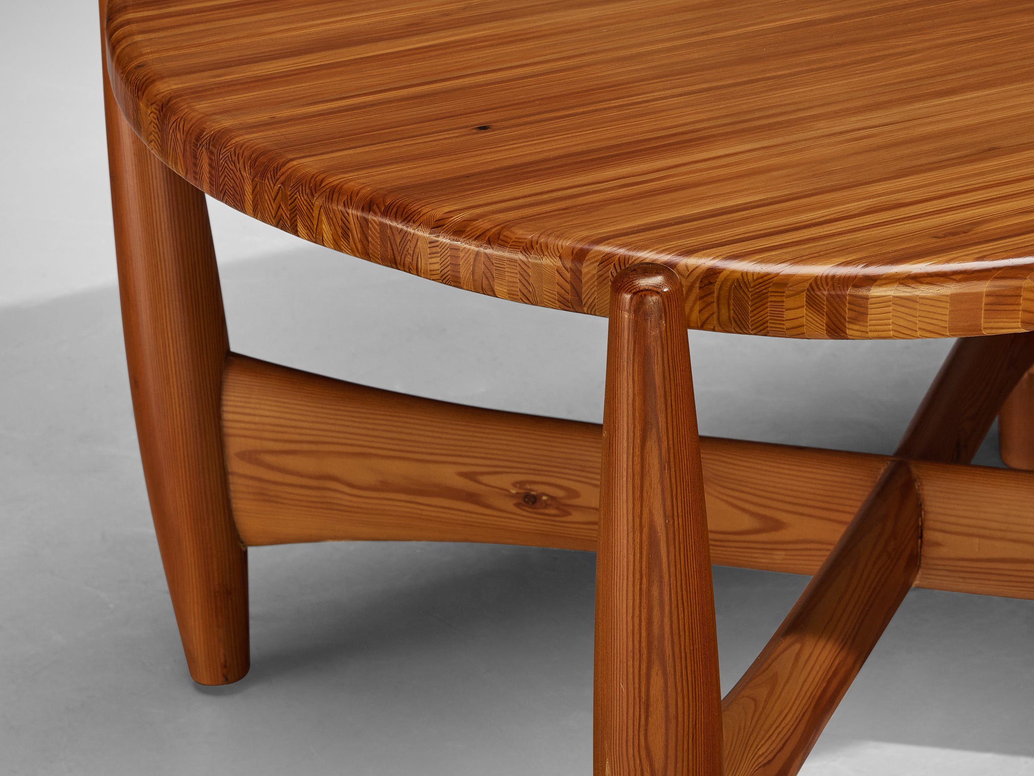 Rare Sergio Rodrigues for ISA Bergamo 'Sheriff' Coffee Table in Solid Pine Tables Morentz