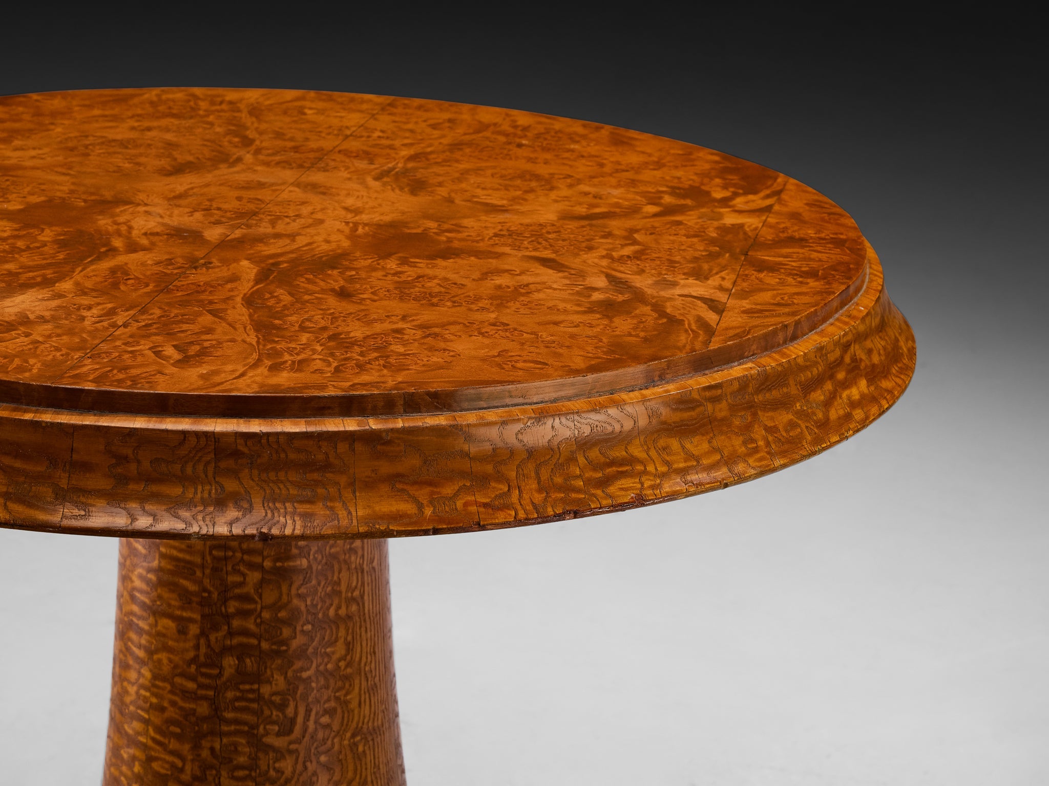 Art Deco Italian Side Table in Burl Wood tables Morentz