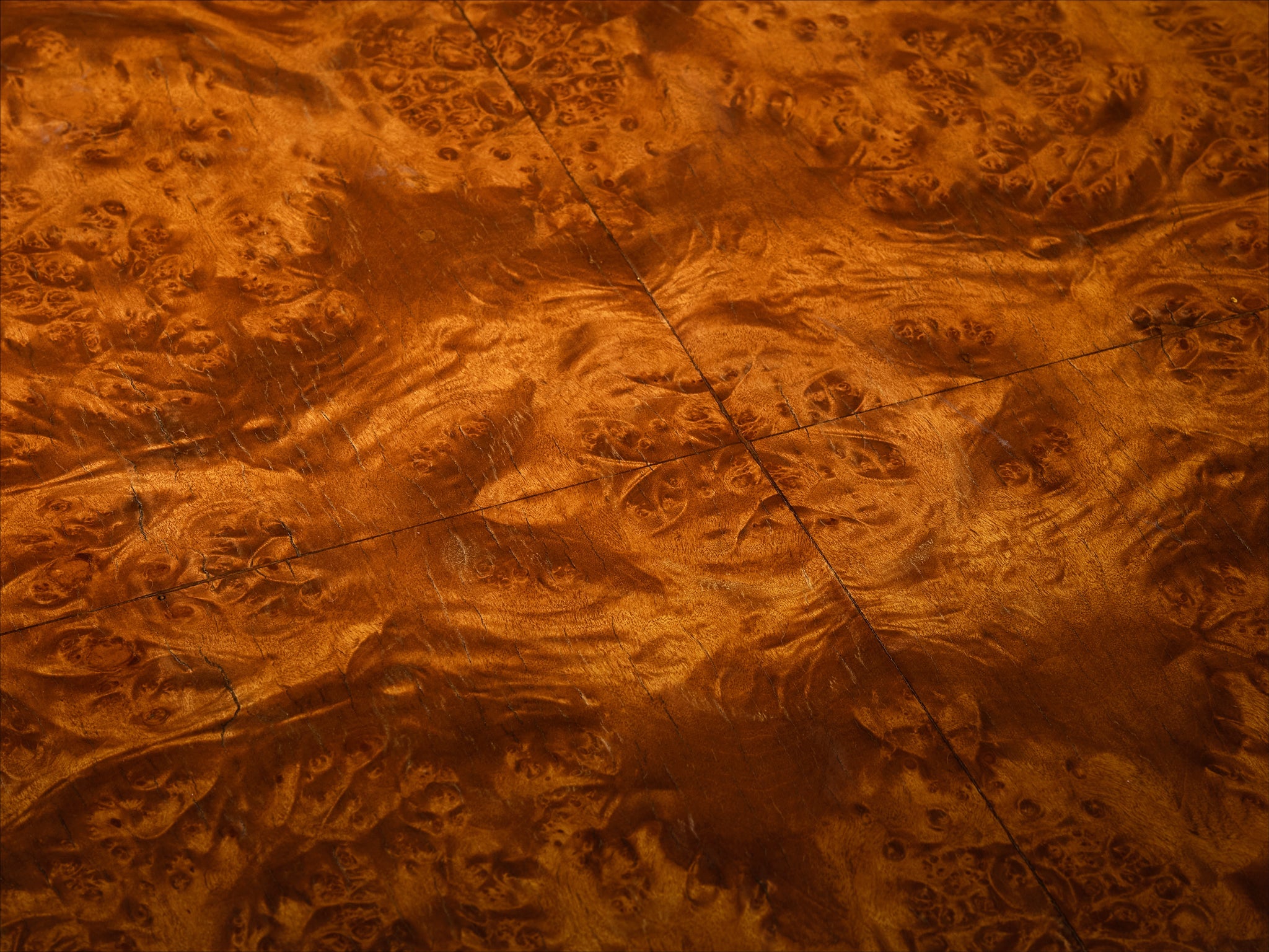 Art Deco Italian Side Table in Burl Wood tables Morentz